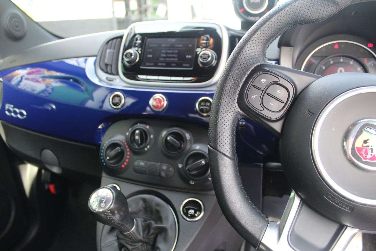 2018 ABARTH 595 2018 ABARTH 595