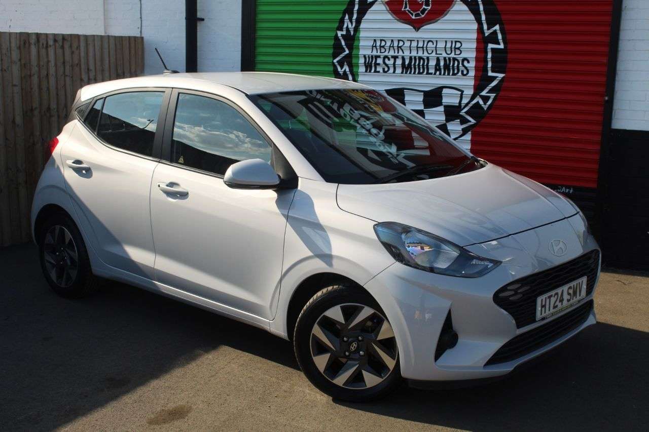 2024 HYUNDAI I10 2024 HYUNDAI I10