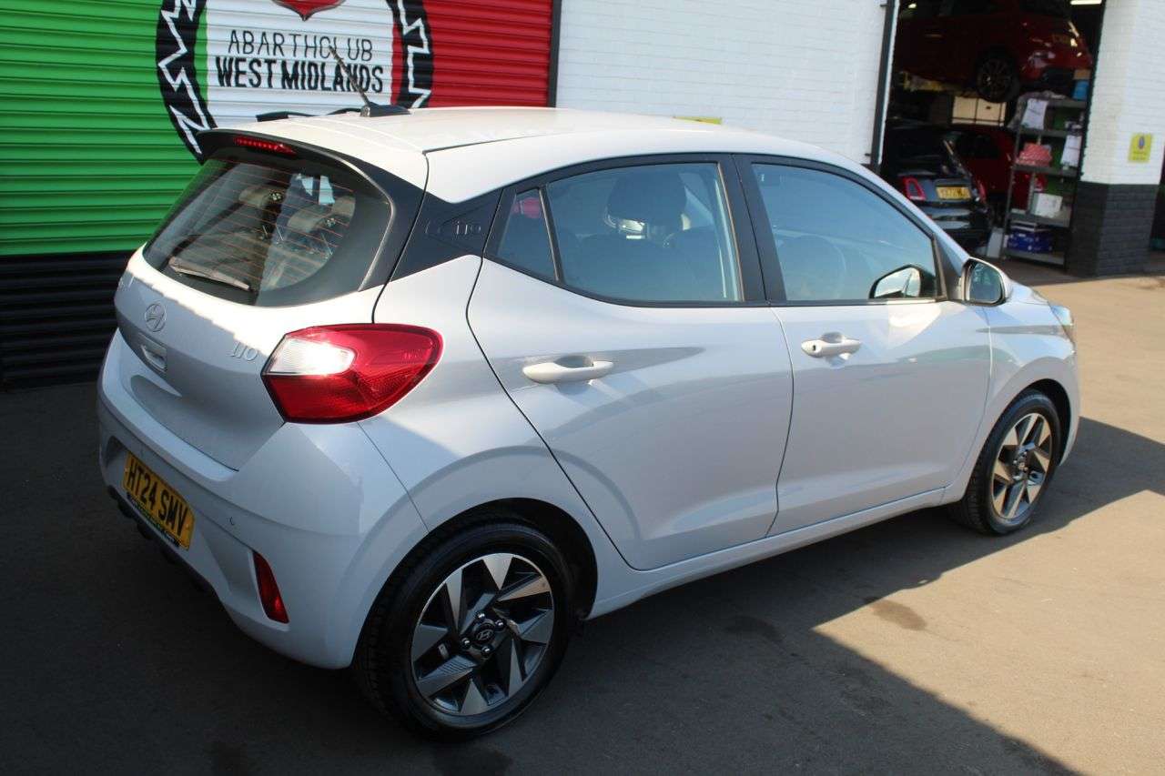 2024 HYUNDAI I10 2024 HYUNDAI I10