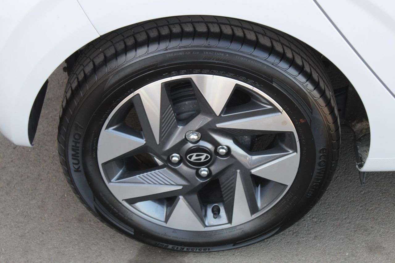 2024 HYUNDAI I10 2024 HYUNDAI I10
