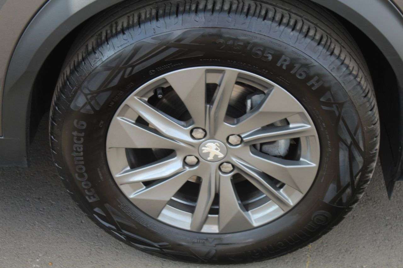 2021 PEUGEOT 2008 2021 PEUGEOT 2008