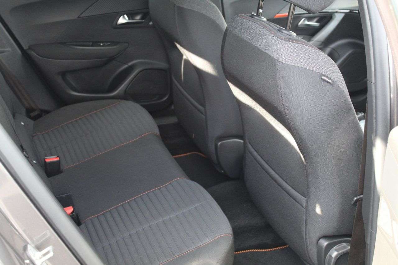 2021 PEUGEOT 2008 2021 PEUGEOT 2008