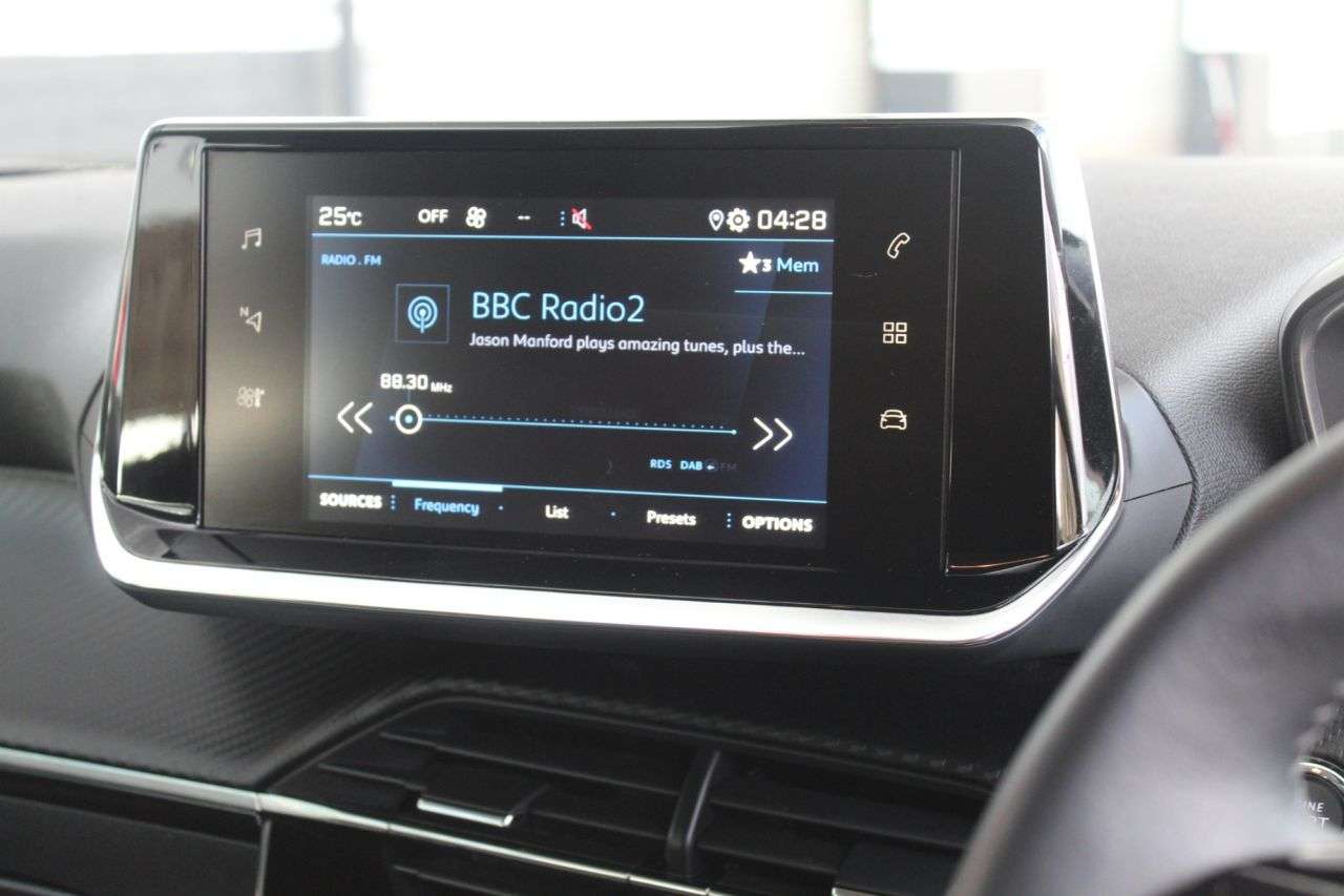 2021 PEUGEOT 2008 2021 PEUGEOT 2008
