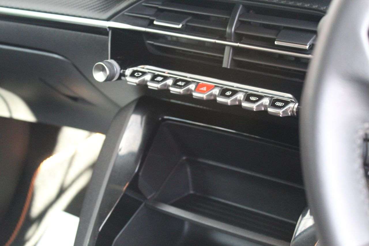 2021 PEUGEOT 2008 2021 PEUGEOT 2008