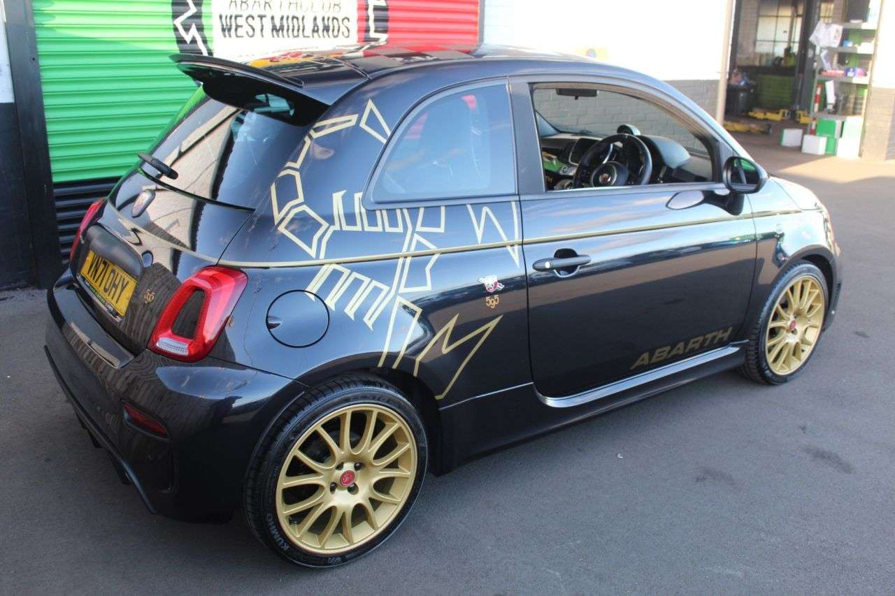 2021 ABARTH 595 2021 ABARTH 595