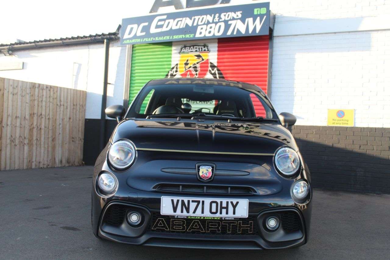 2021 ABARTH 595 2021 ABARTH 595