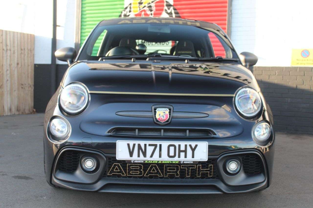 2021 ABARTH 595 2021 ABARTH 595