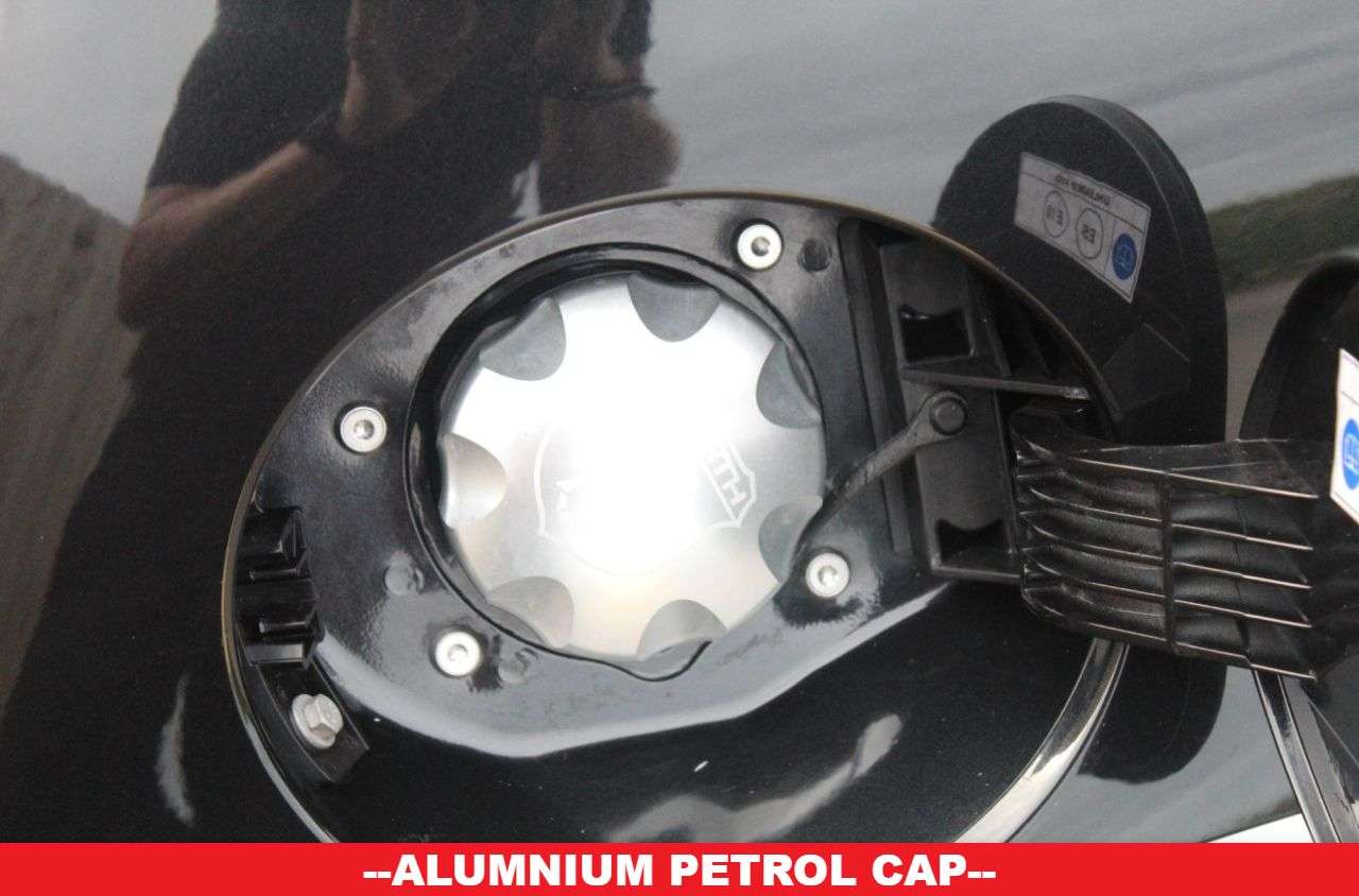 2021 ABARTH 695 2021 ABARTH 695