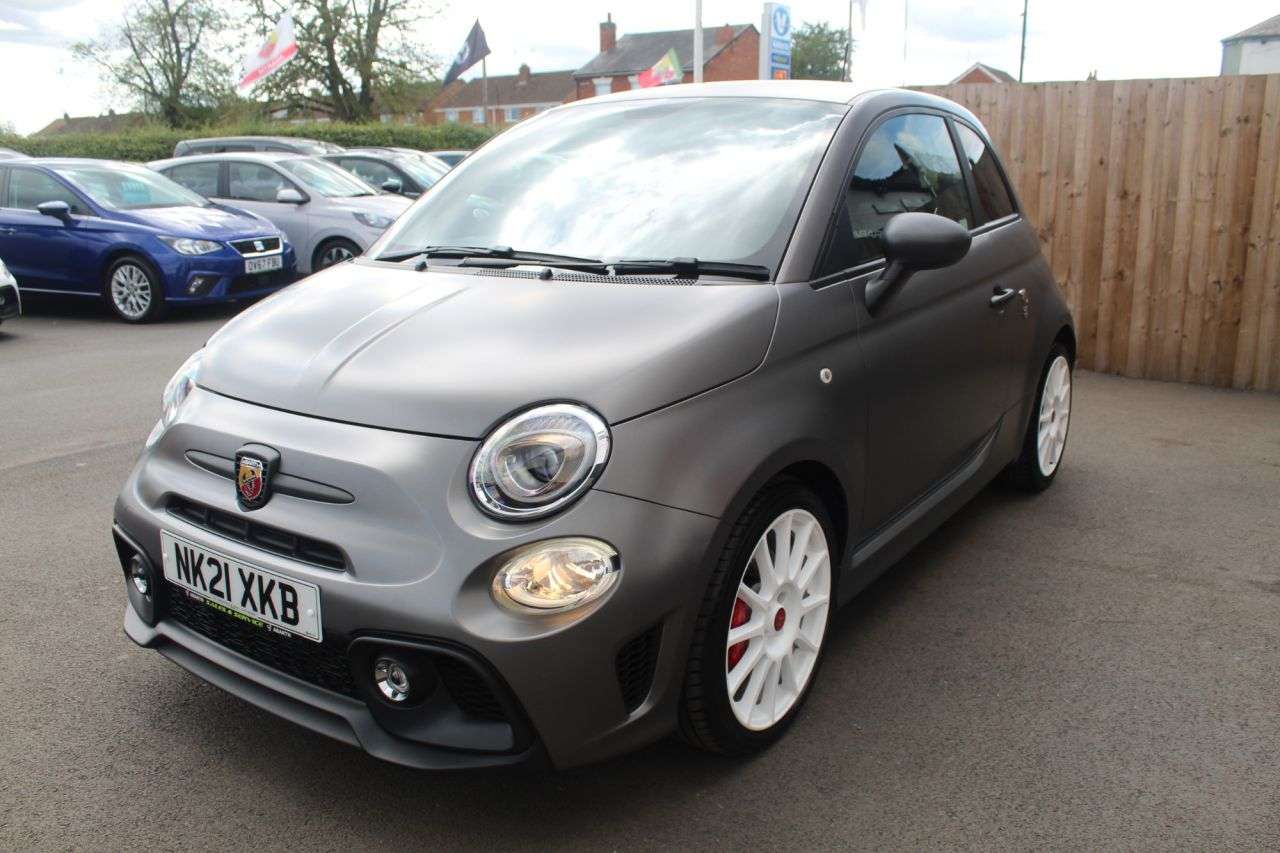 2021 ABARTH 595 2021 ABARTH 595