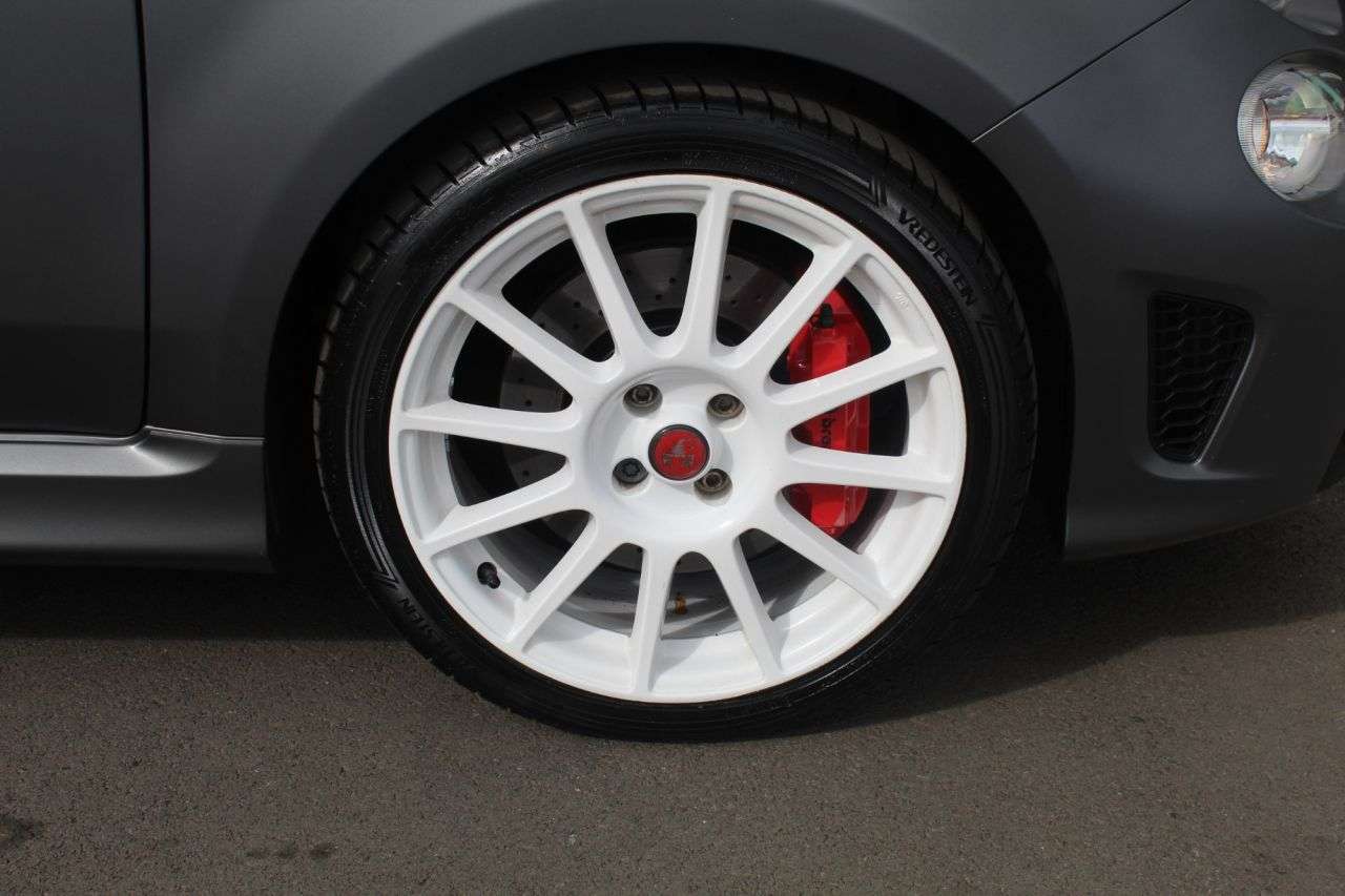 2021 ABARTH 595 2021 ABARTH 595