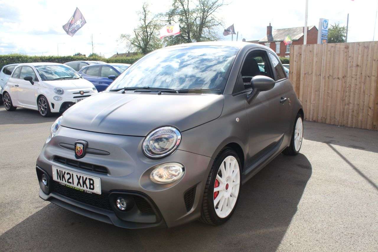 2021 ABARTH 595 2021 ABARTH 595