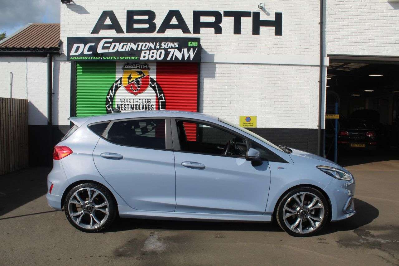 A 2021 FORD FIESTA 1.0T EcoBoost MHEV ST-Line X Edition Hatchback 5dr Petrol Manual Euro 6 (s/ A 2021 FORD FIESTA 1.0T EcoBoost MHEV ST-Line X Edition Hatchback 5dr Petrol Manual Euro 6 (s/