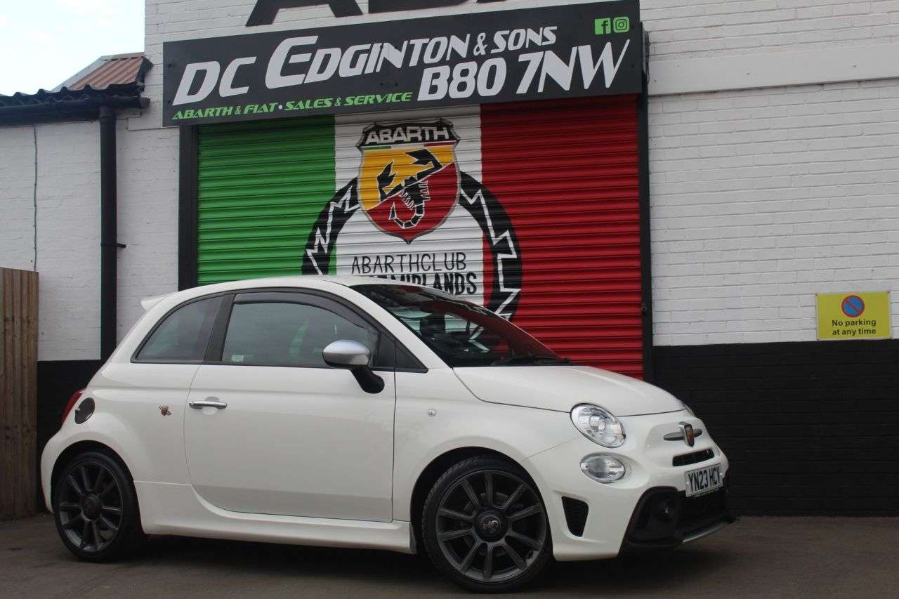 2023 ABARTH 595 2023 ABARTH 595