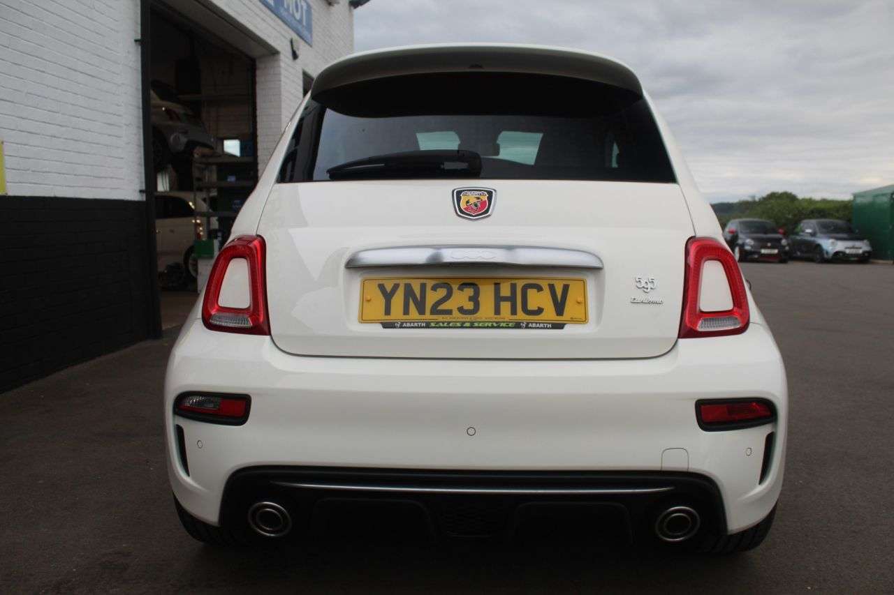 2023 ABARTH 595 2023 ABARTH 595