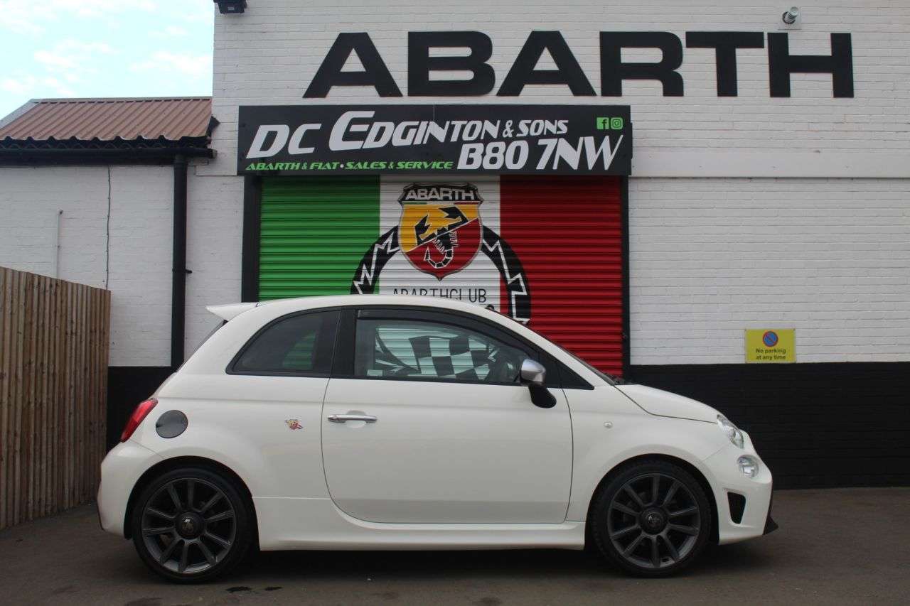 2023 ABARTH 595 2023 ABARTH 595