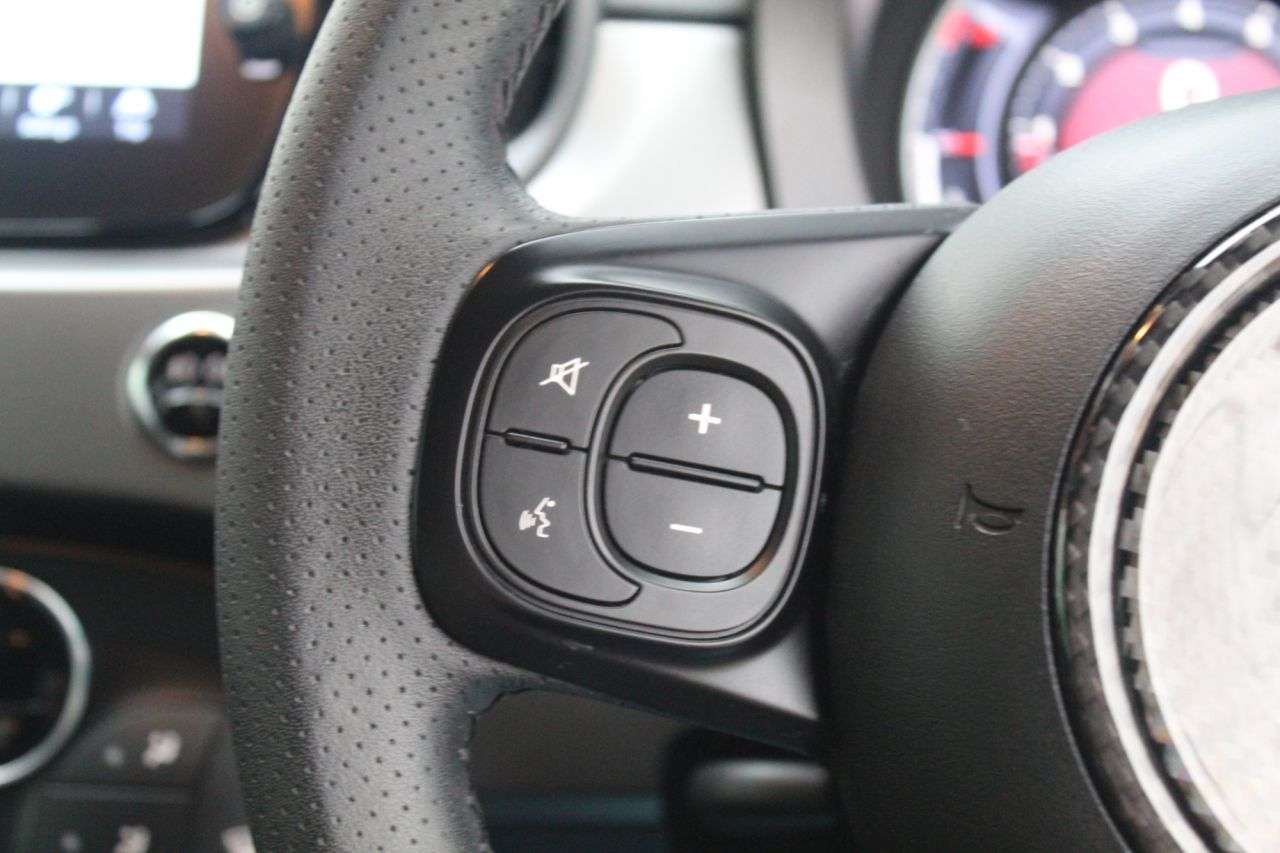 2023 ABARTH 595 2023 ABARTH 595