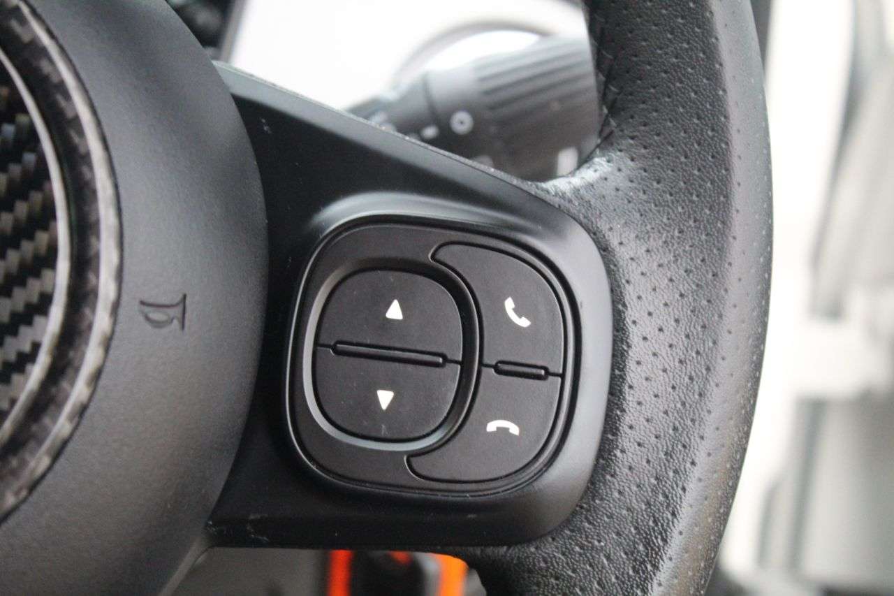 2023 ABARTH 595 2023 ABARTH 595