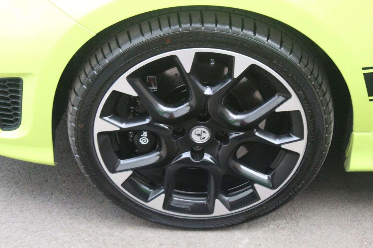 2021 ABARTH 595 2021 ABARTH 595
