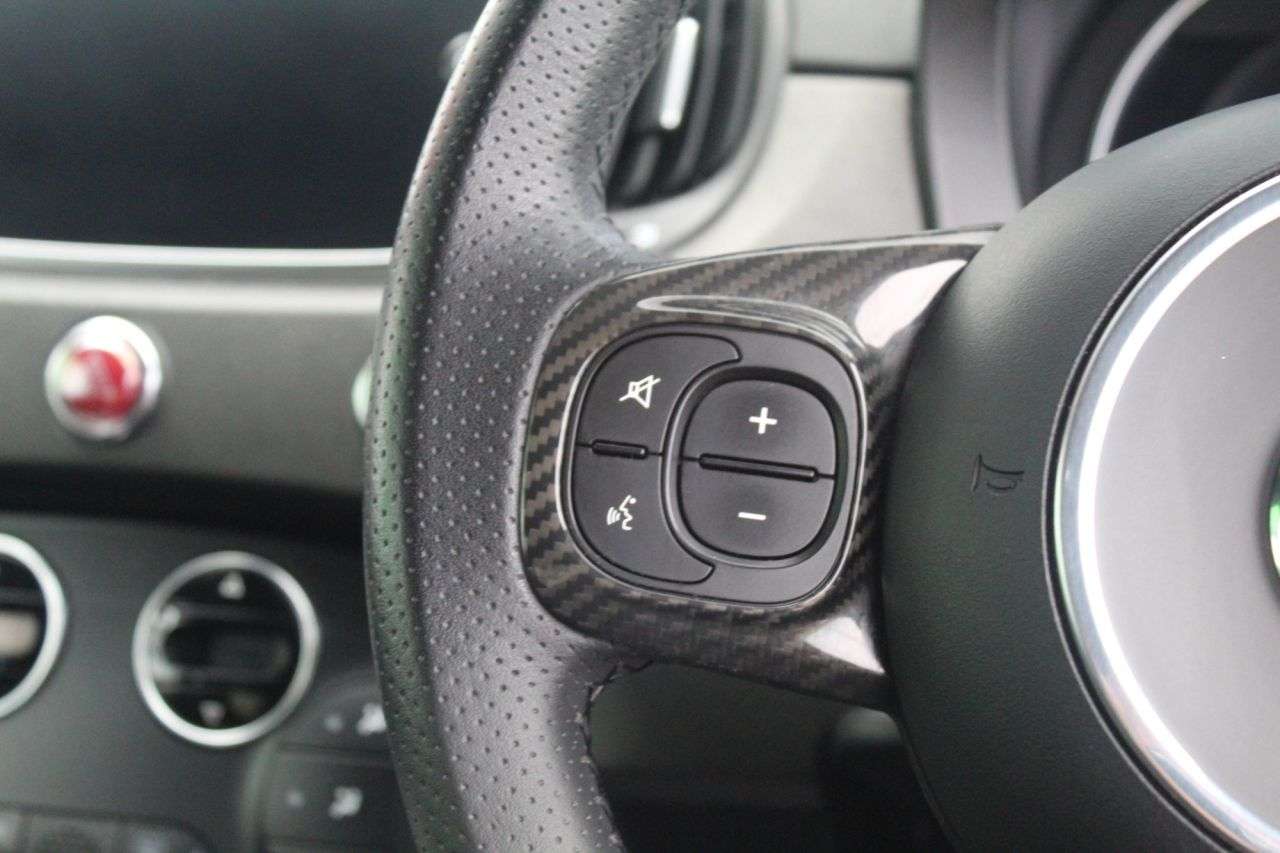 2021 ABARTH 595 2021 ABARTH 595
