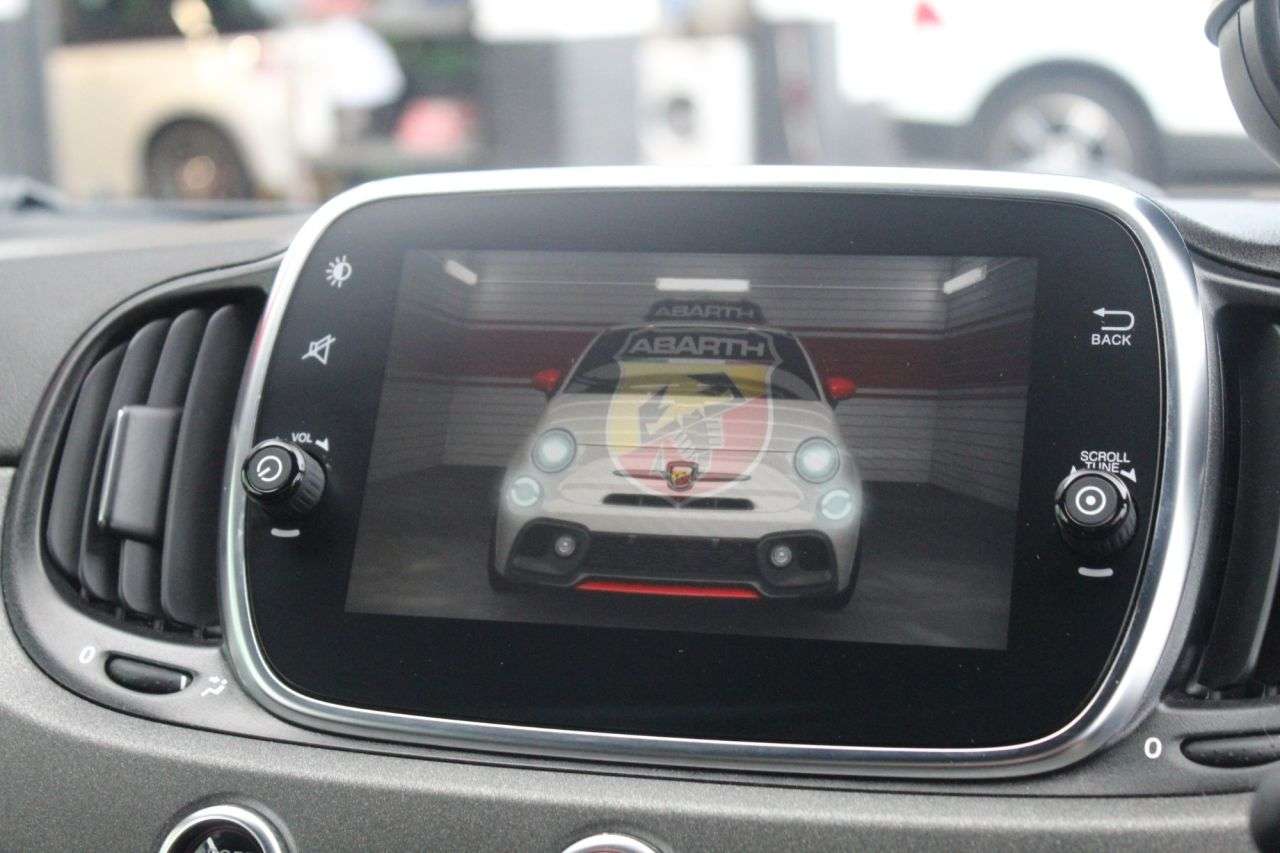 2021 ABARTH 595 2021 ABARTH 595