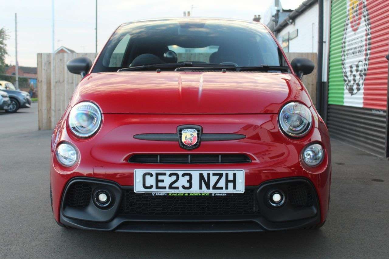 2023 ABARTH 595 2023 ABARTH 595