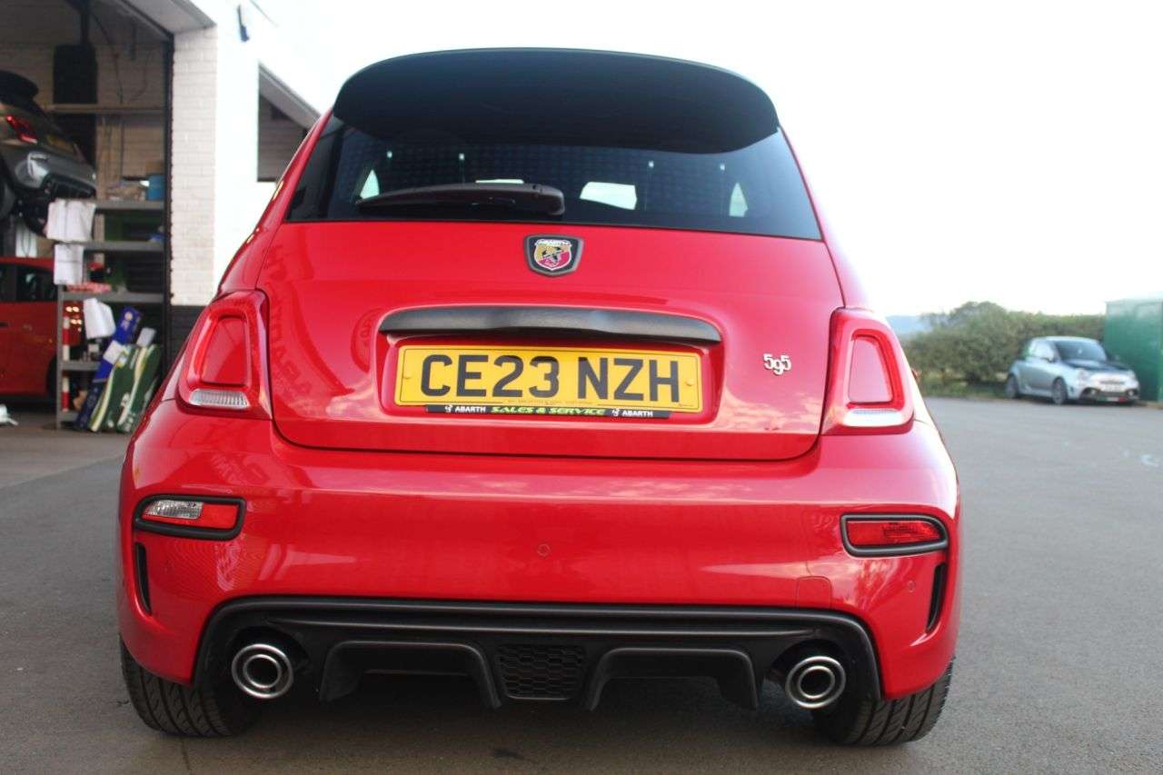 2023 ABARTH 595 2023 ABARTH 595