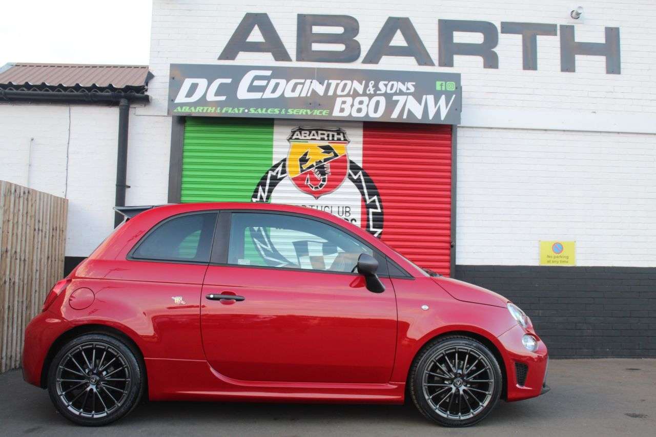 2023 ABARTH 595 2023 ABARTH 595