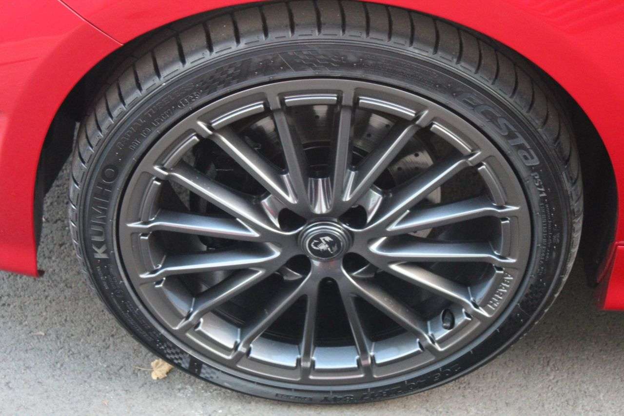 2023 ABARTH 595 2023 ABARTH 595