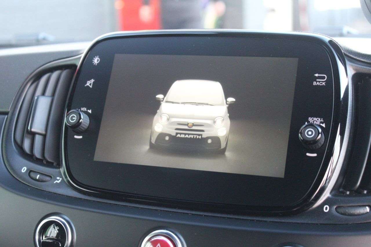 2023 ABARTH 595 2023 ABARTH 595