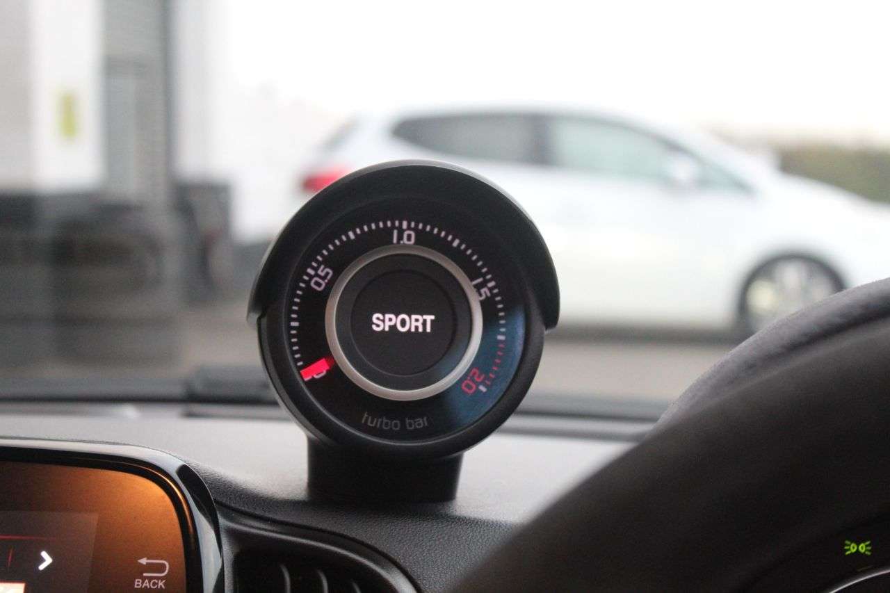 2022 ABARTH 695 2022 ABARTH 695