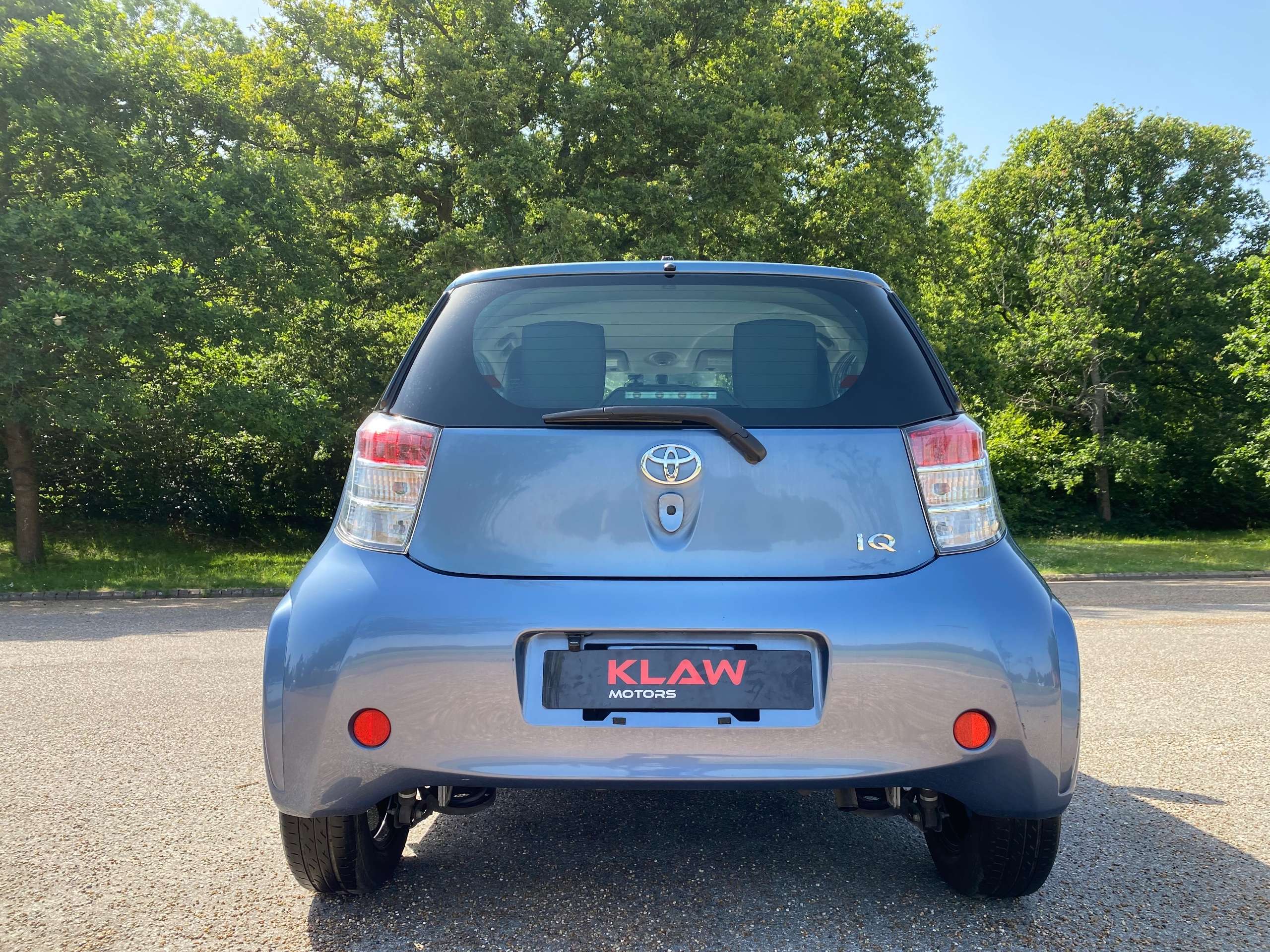 2010 TOYOTA IQ 2010 TOYOTA IQ