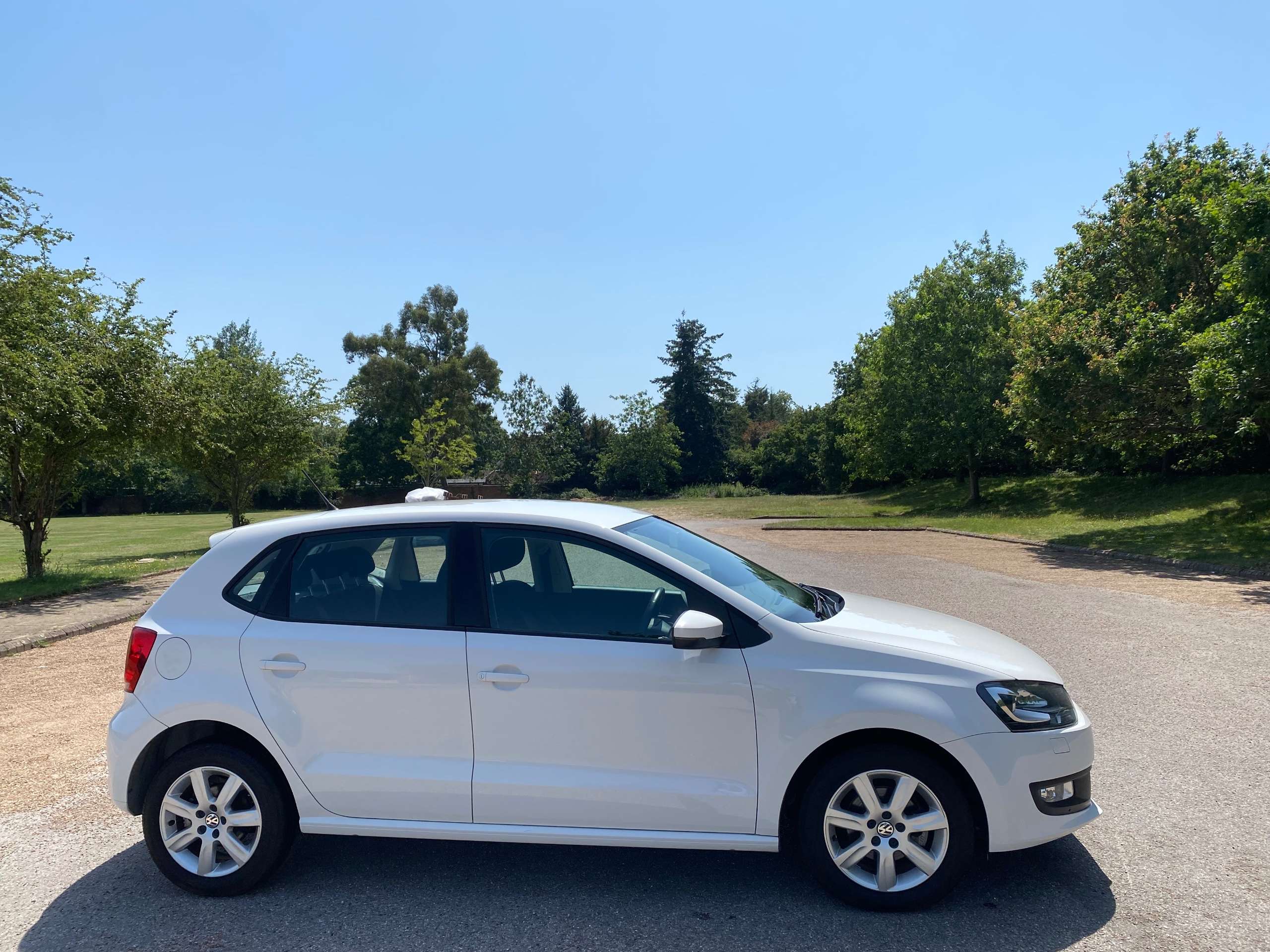 A 2014 VOLKSWAGEN POLO MK5 1.2 TSI SEL Hatchback 5dr Petrol DSG Euro 6 (s/s) (90 ps) A 2014 VOLKSWAGEN POLO MK5 1.2 TSI SEL Hatchback 5dr Petrol DSG Euro 6 (s/s) (90 ps)
