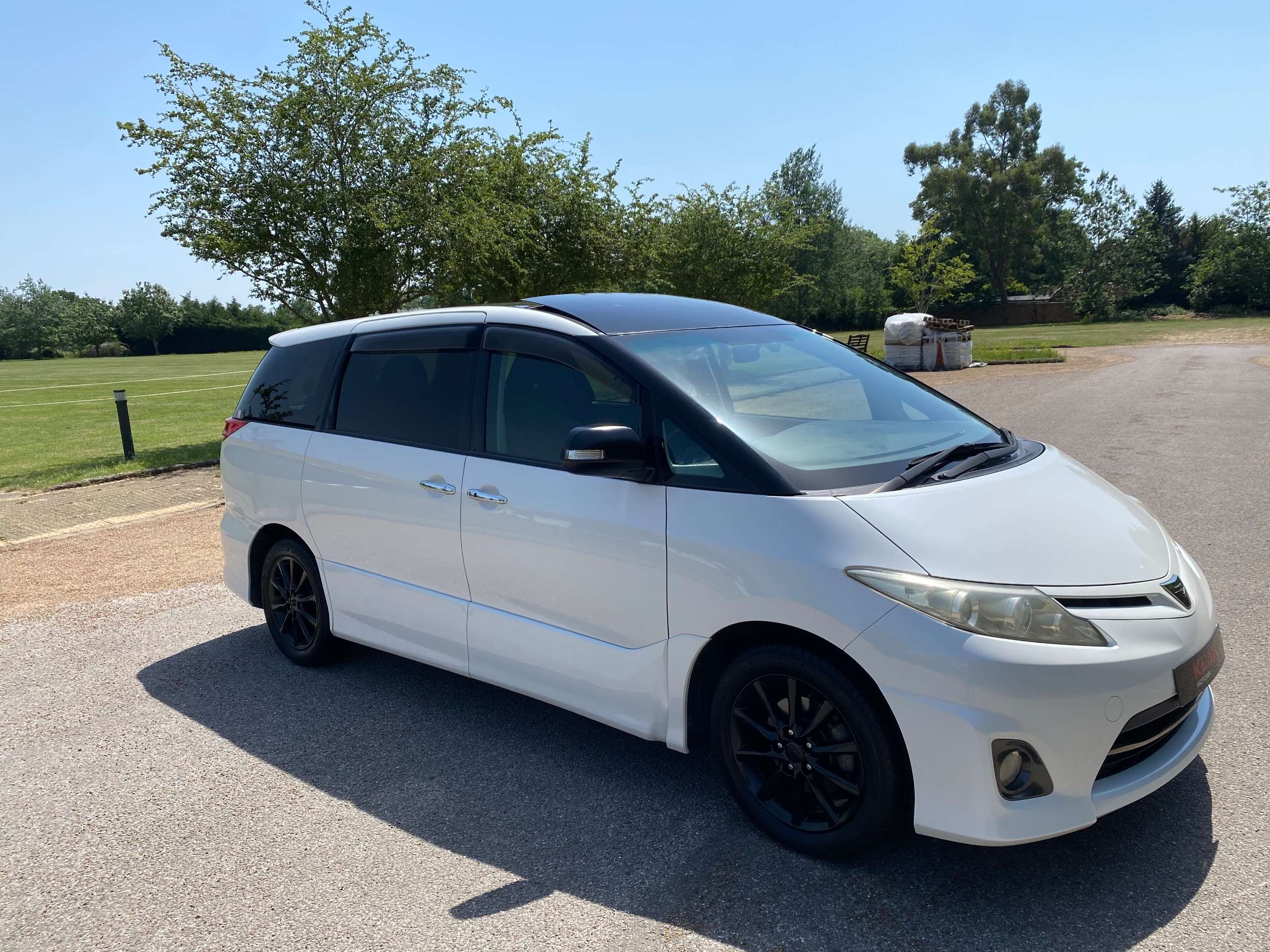 A 2010 TOYOTA ESTIMA 2.4 Aeras G Edition Dual Sunroof/Moonroof 7 Seats MPV Petrol 5dr A 2010 TOYOTA ESTIMA 2.4 Aeras G Edition Dual Sunroof/Moonroof 7 Seats MPV Petrol 5dr