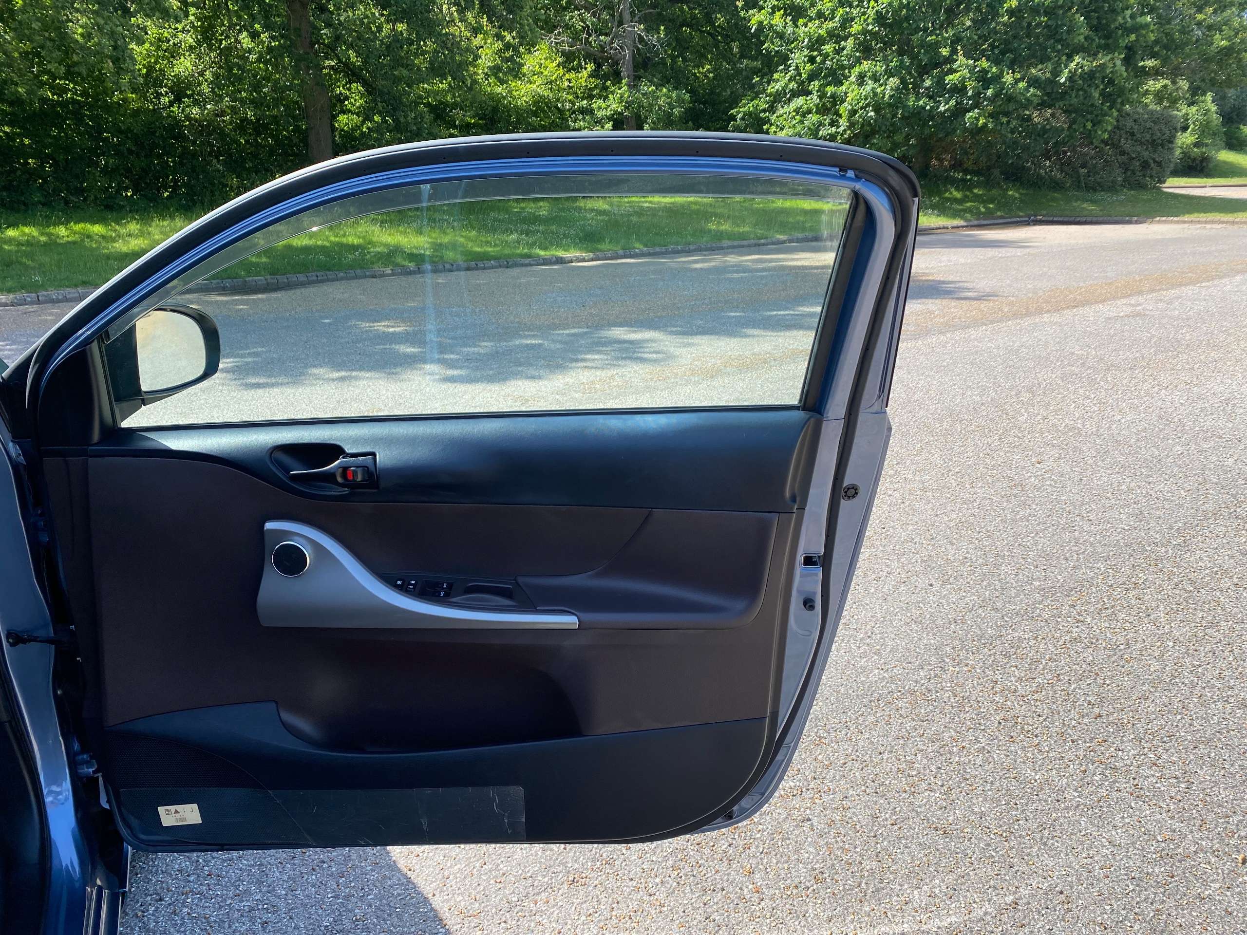 2010 TOYOTA IQ 2010 TOYOTA IQ
