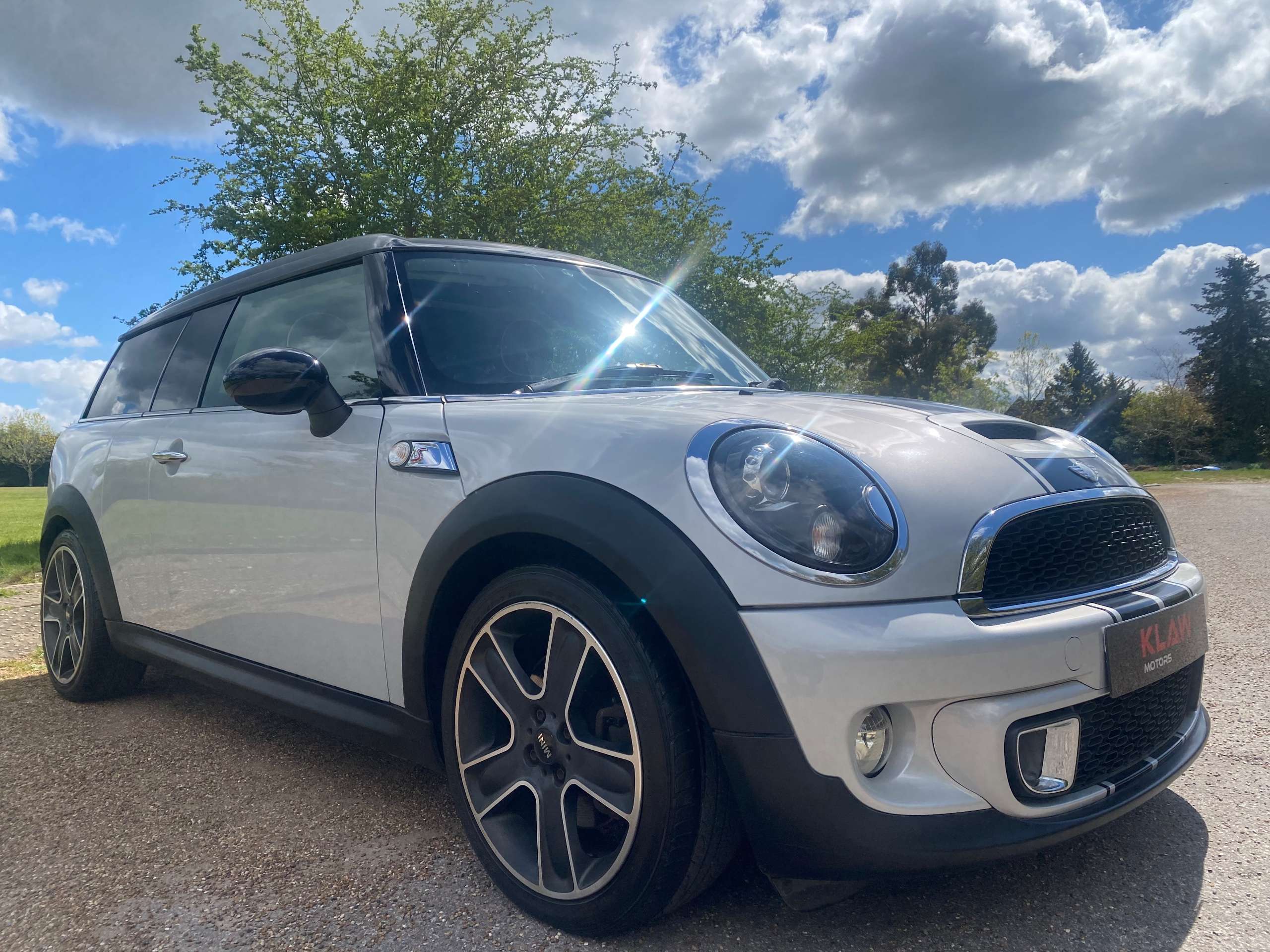A 2012 MINI CLUBMAN 1.6 Cooper S Steptronic Euro 5 Auto Petrol 5dr A 2012 MINI CLUBMAN 1.6 Cooper S Steptronic Euro 5 Auto Petrol 5dr