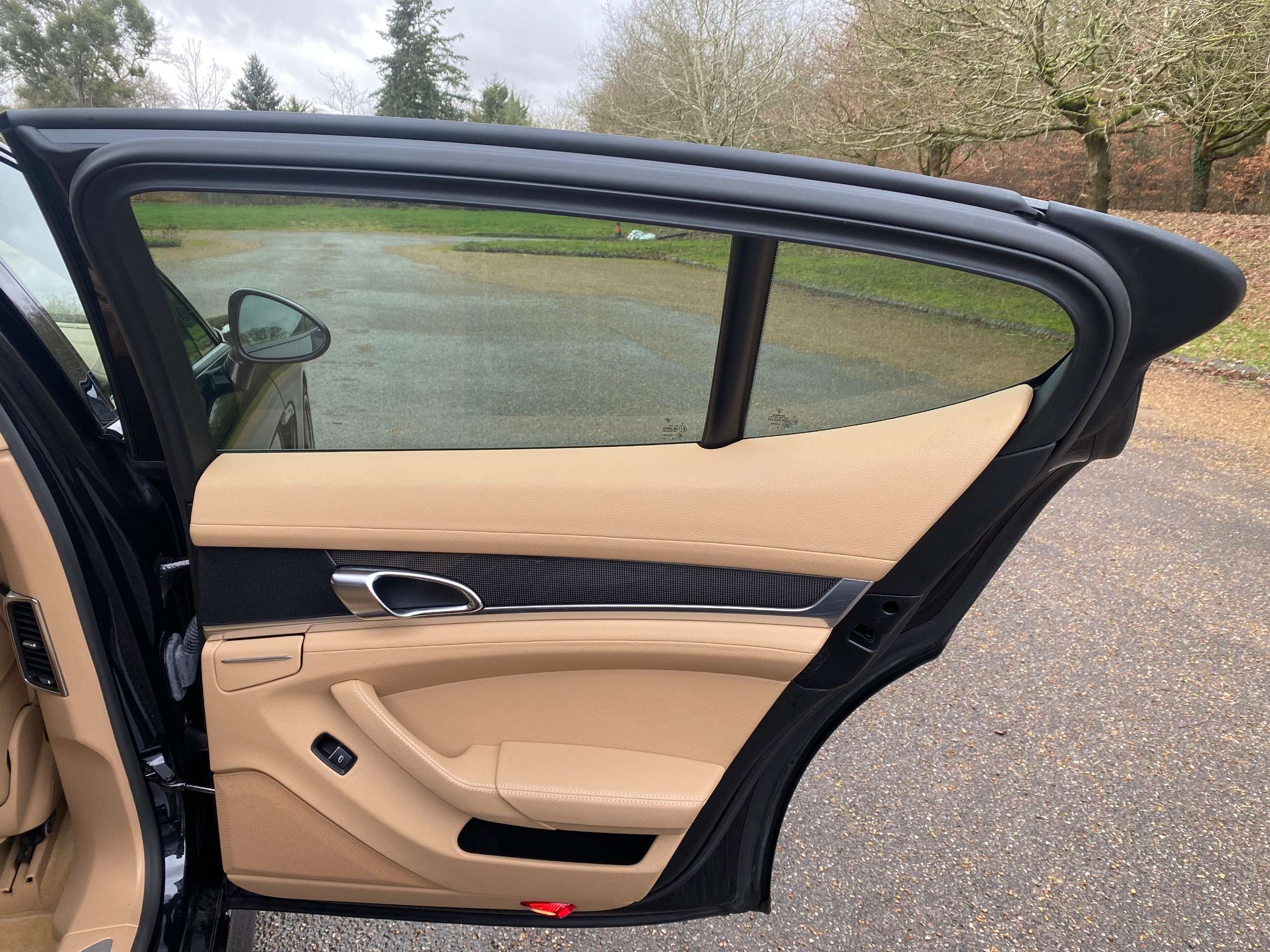 2012 PORSCHE PANAMERA 2012 PORSCHE PANAMERA