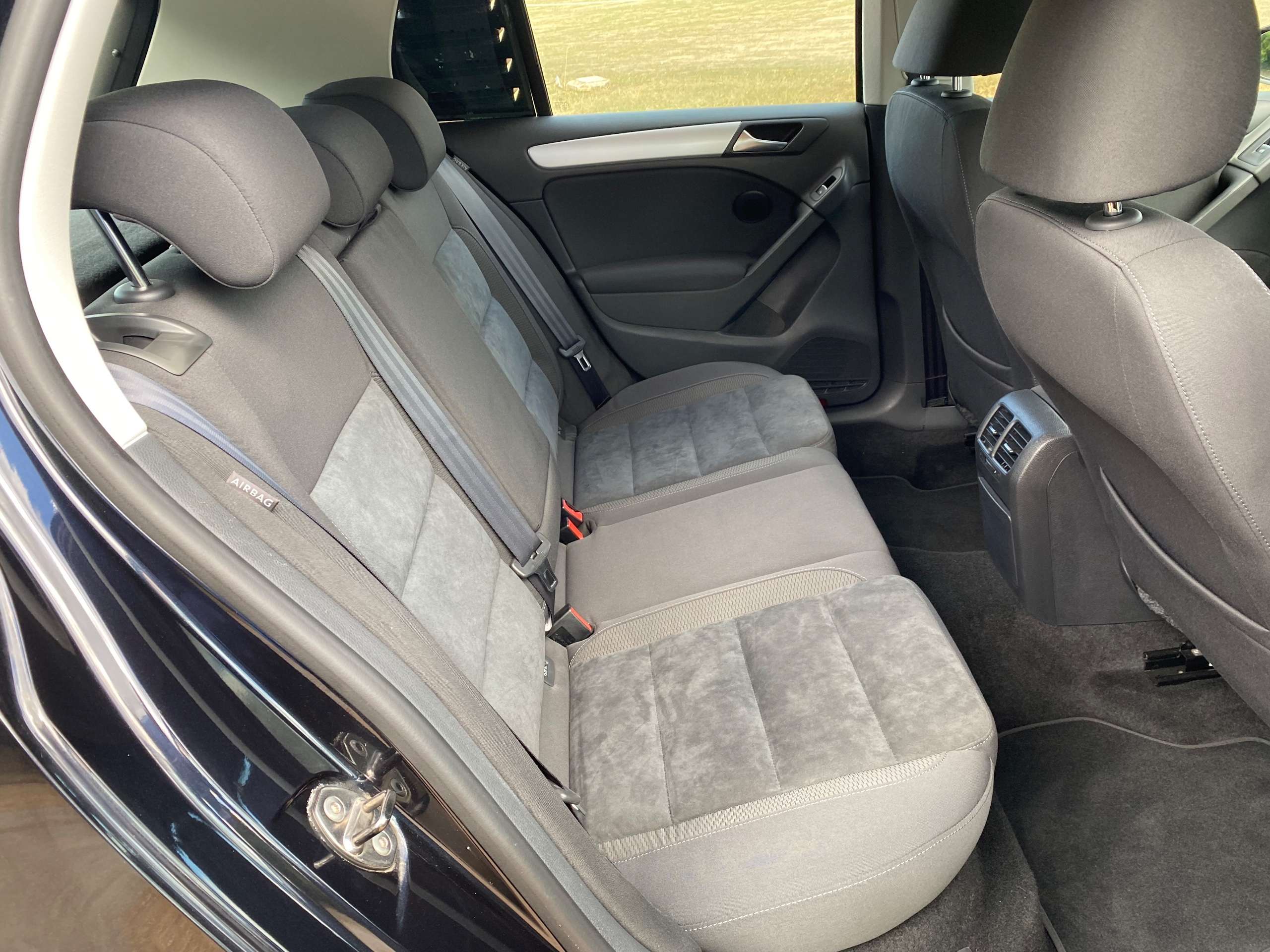 2011 VOLKSWAGEN GOLF 2011 VOLKSWAGEN GOLF