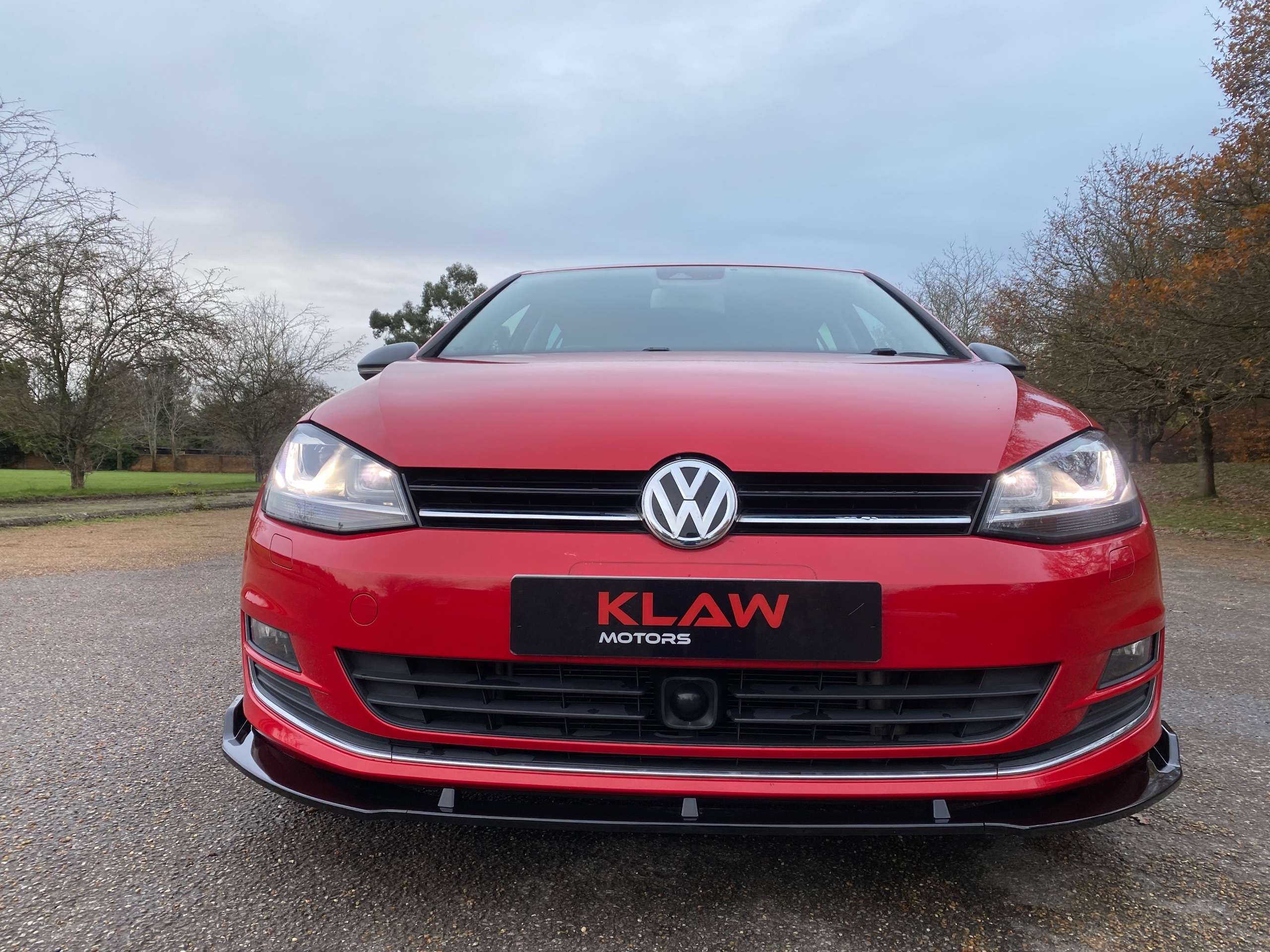 A 2013 VOLKSWAGEN GOLF 1.4 TSI BlueMotion Tech S Hatchback 5dr Petrol DSG Euro 5 (s/s) (122 ps) A 2013 VOLKSWAGEN GOLF 1.4 TSI BlueMotion Tech S Hatchback 5dr Petrol DSG Euro 5 (s/s) (122 ps)