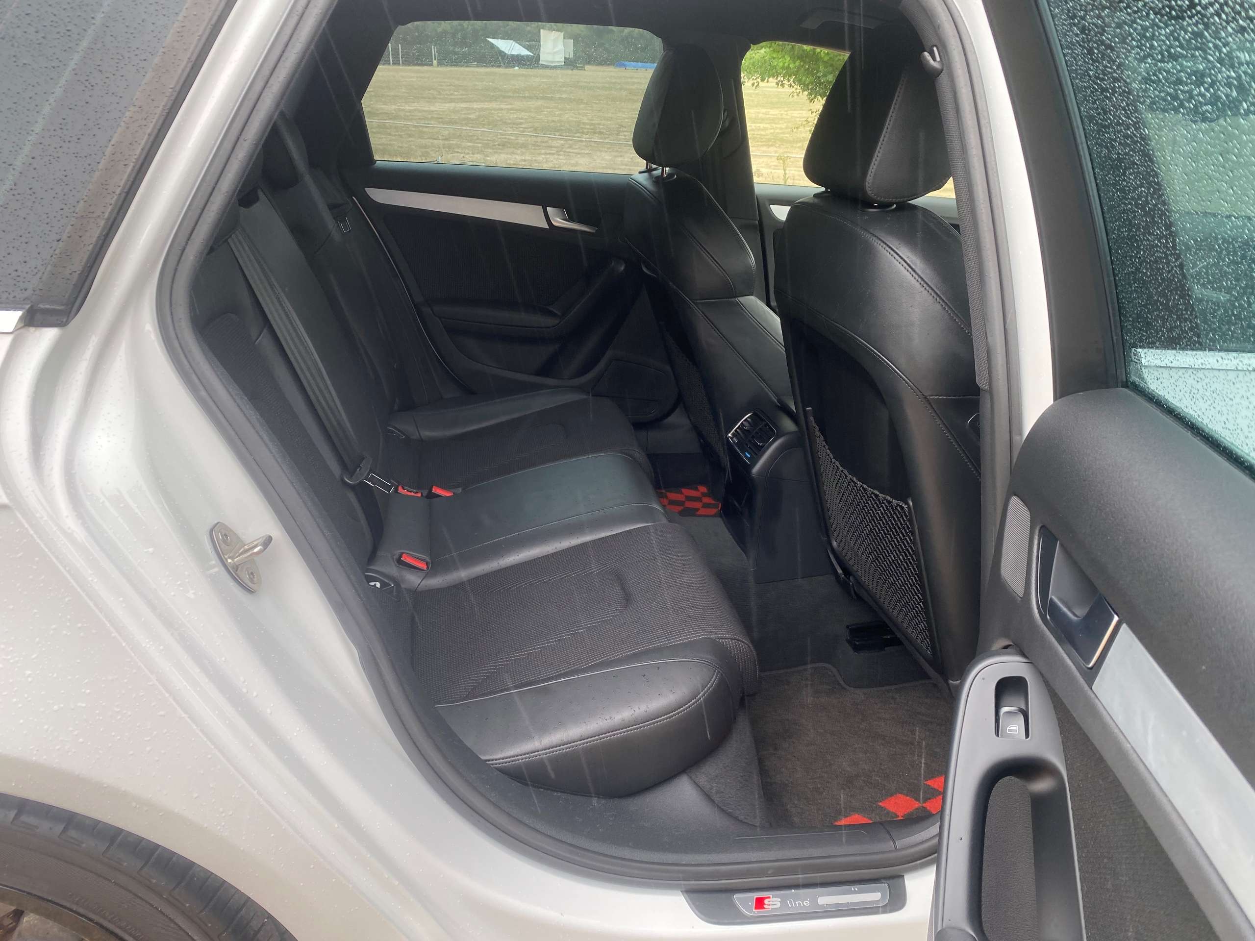 2011 AUDI A4 AVANT 2011 AUDI A4 AVANT