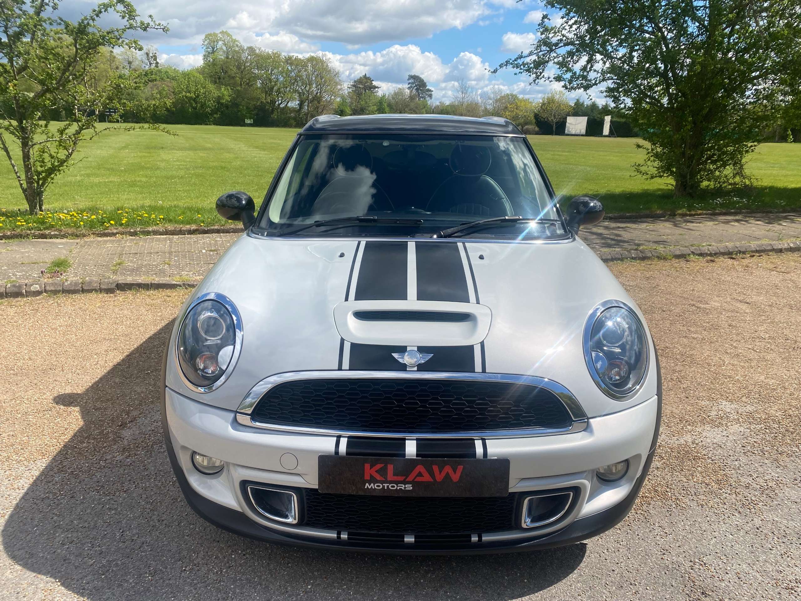 A 2012 MINI CLUBMAN 1.6 Cooper S Steptronic Euro 5 Auto Petrol 5dr A 2012 MINI CLUBMAN 1.6 Cooper S Steptronic Euro 5 Auto Petrol 5dr