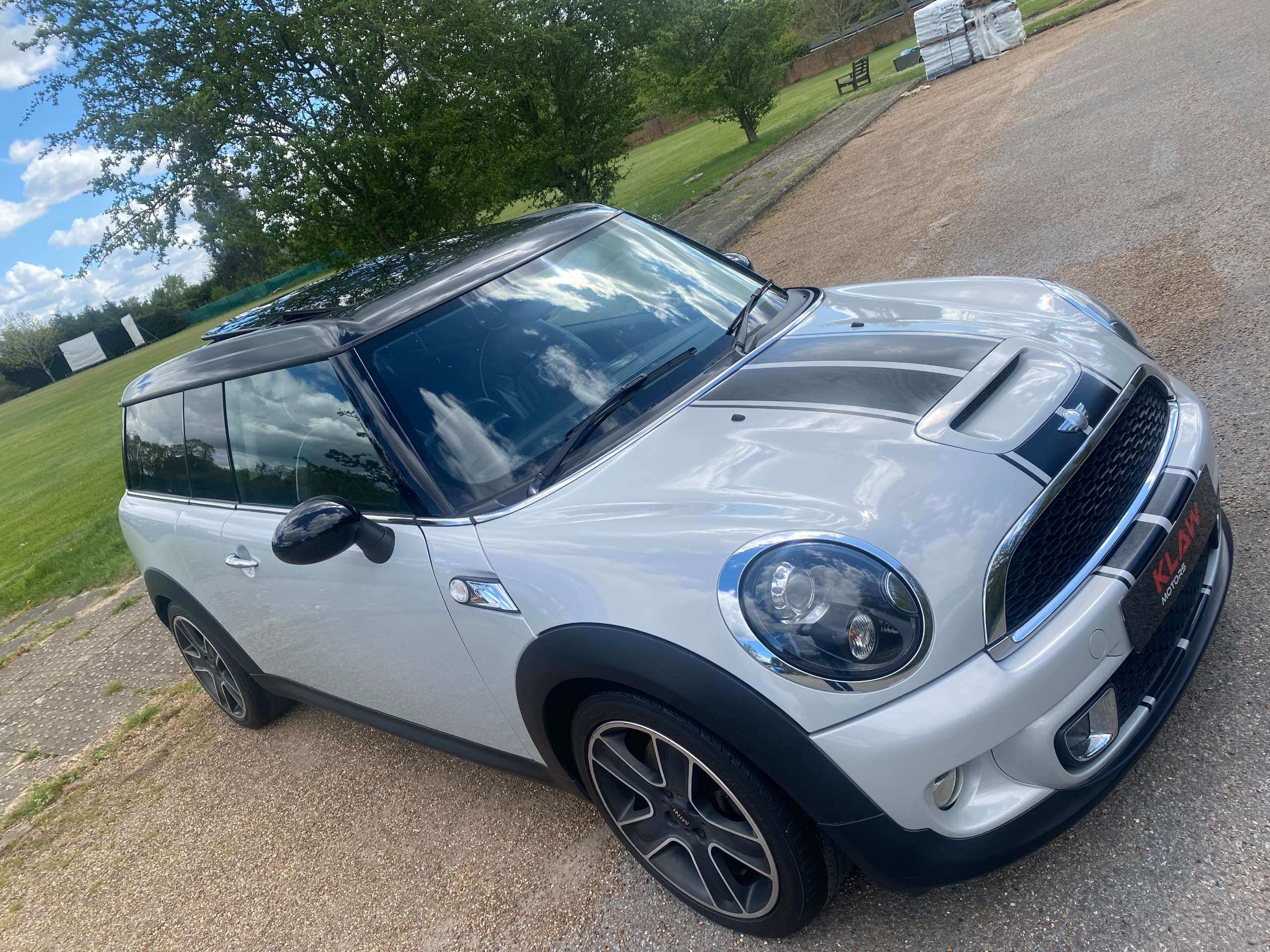 A 2012 MINI CLUBMAN 1.6 Cooper S Steptronic Euro 5 Auto Petrol 5dr A 2012 MINI CLUBMAN 1.6 Cooper S Steptronic Euro 5 Auto Petrol 5dr