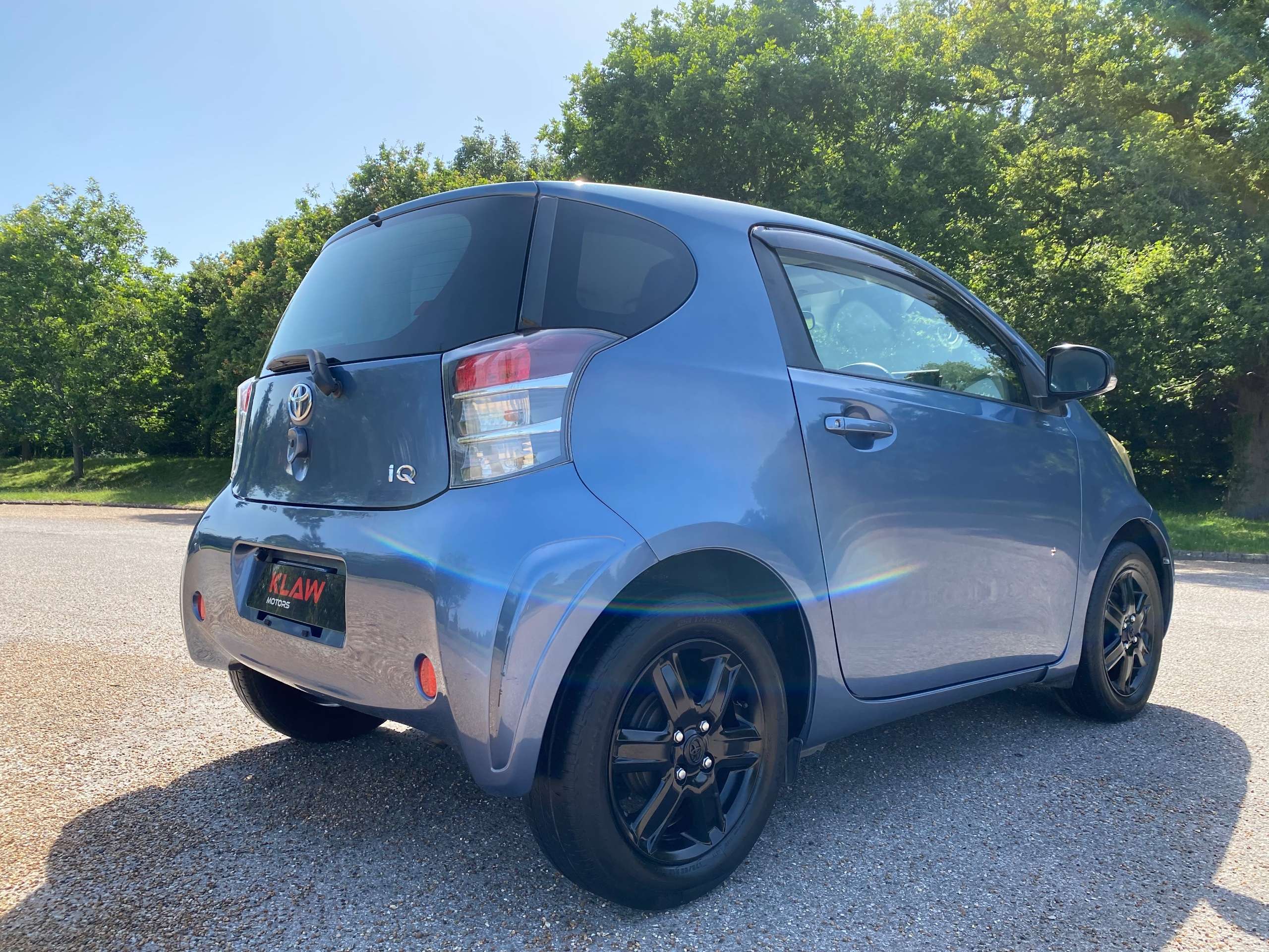 2010 TOYOTA IQ 2010 TOYOTA IQ