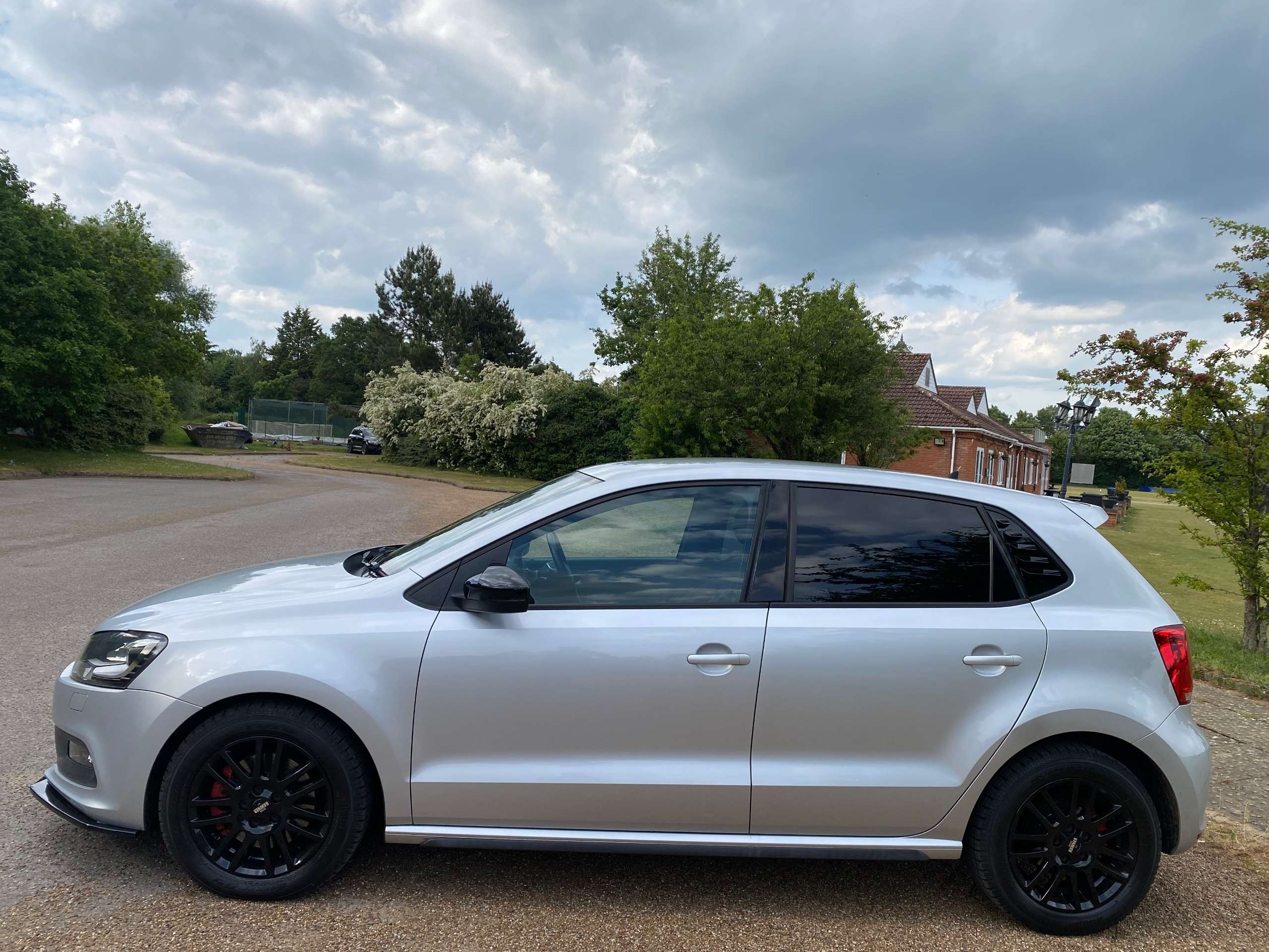 2011 VOLKSWAGEN POLO 2011 VOLKSWAGEN POLO
