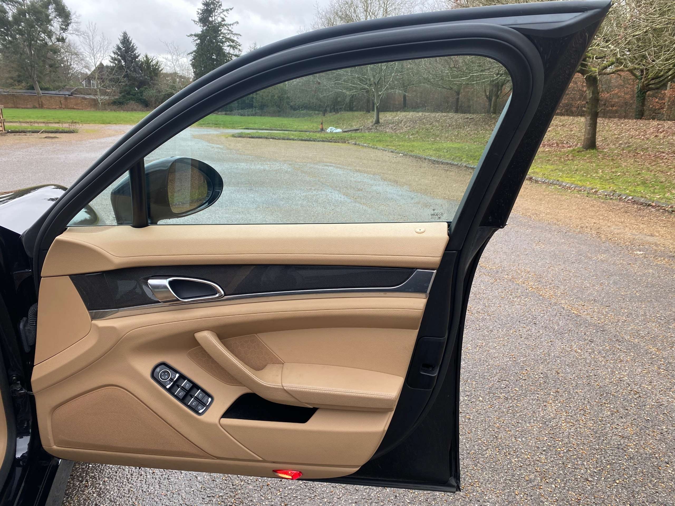 2012 PORSCHE PANAMERA 2012 PORSCHE PANAMERA