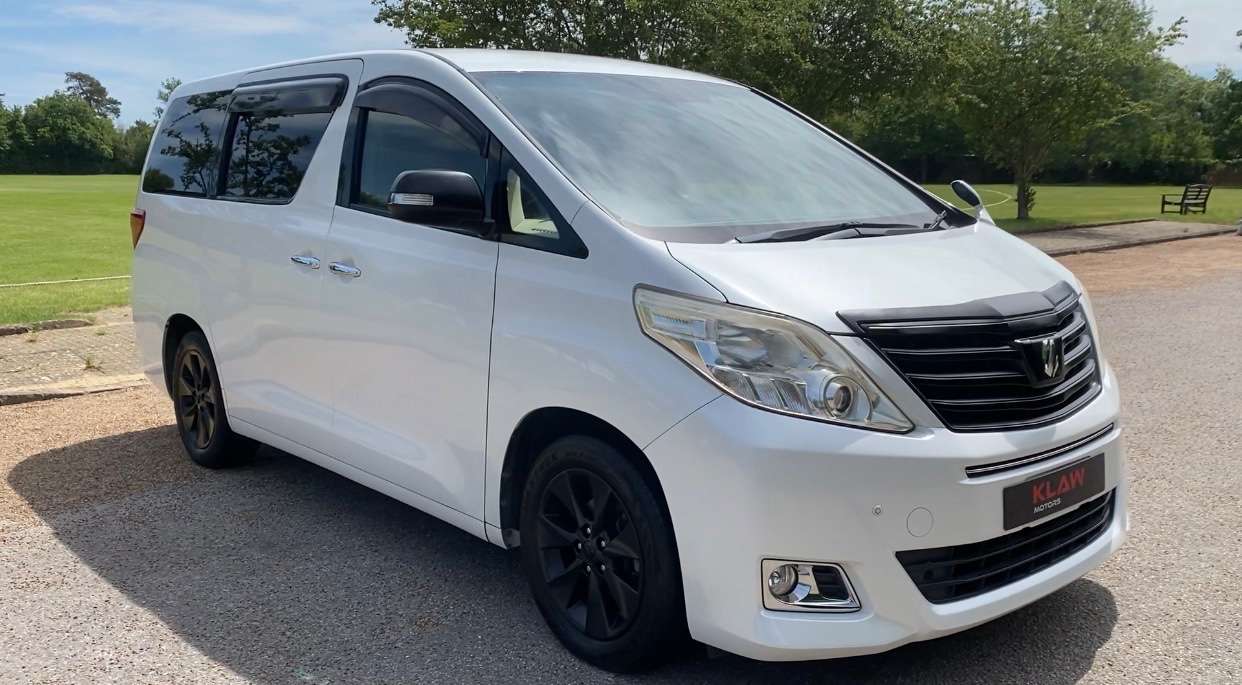 A 2012 TOYOTA ALPHARD 240 G 2.4 Petrol 8 Seats MPV 5dr A 2012 TOYOTA ALPHARD 240 G 2.4 Petrol 8 Seats MPV 5dr