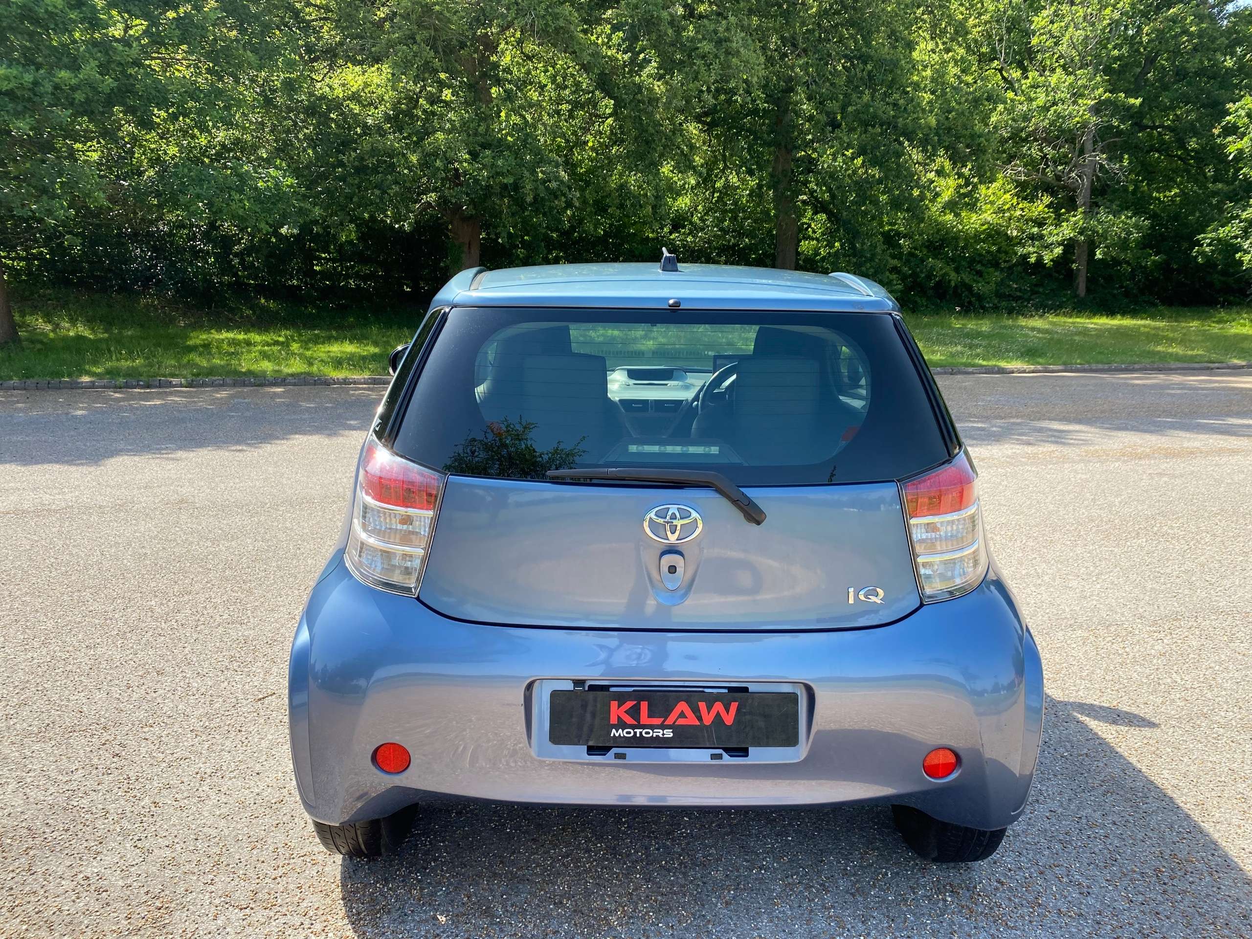 2010 TOYOTA IQ 2010 TOYOTA IQ