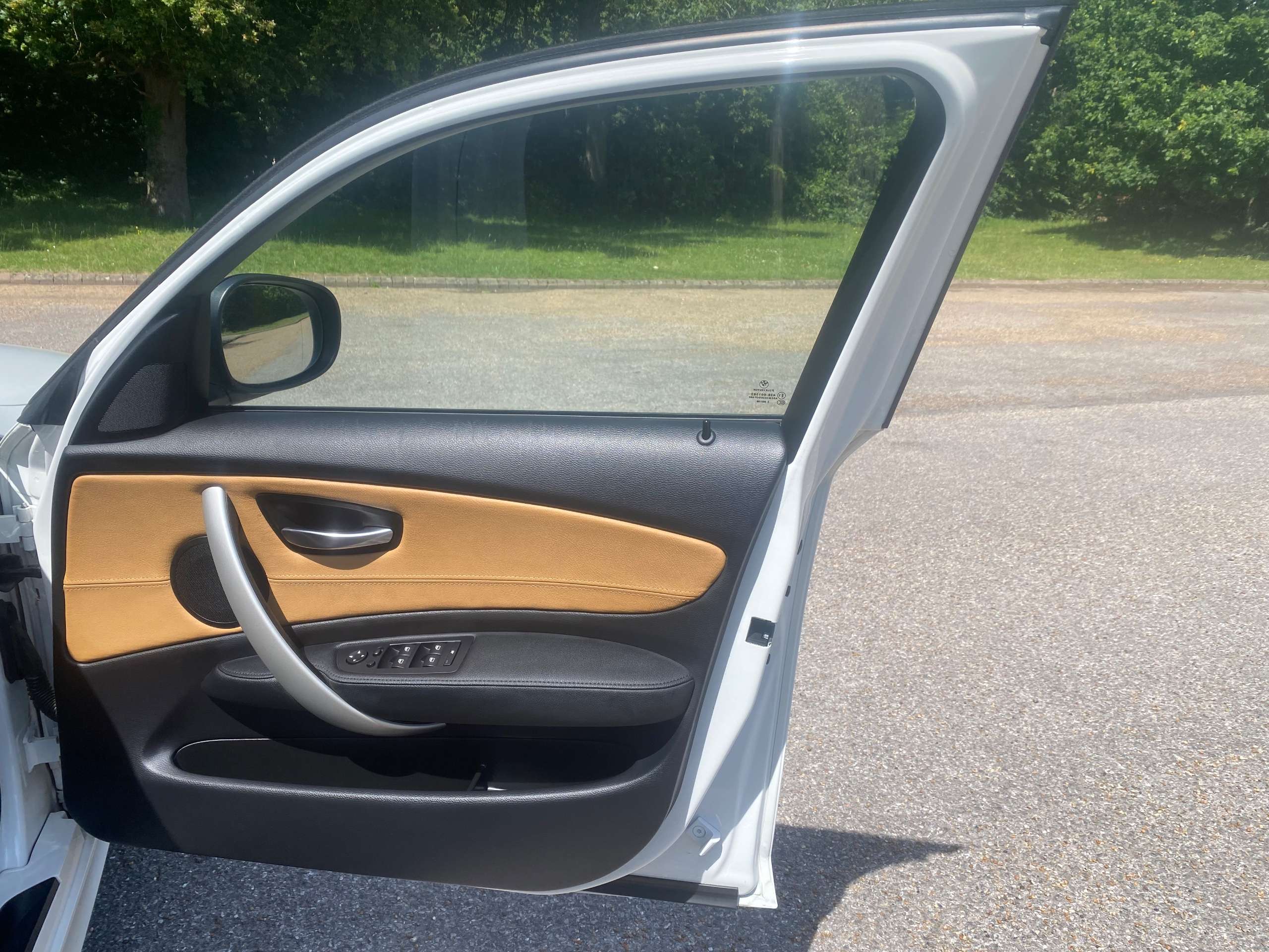 2010 BMW 1 SERIES 2010 BMW 1 SERIES