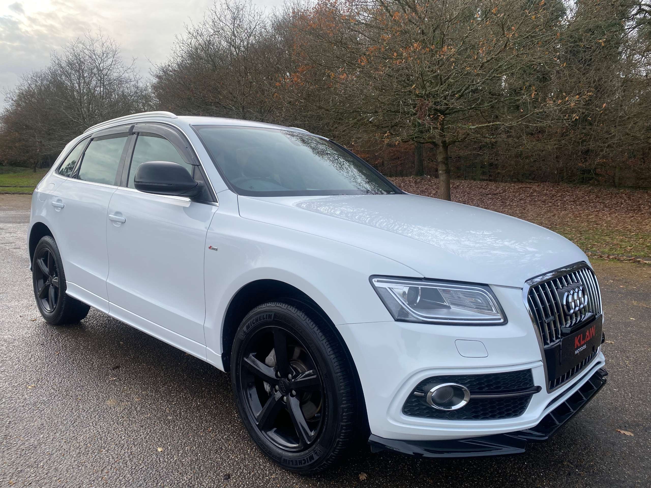 A 2013 AUDI Q5 2.0 TFSI S line Plus SUV 5dr Petrol Tiptronic quattro (s/s) A 2013 AUDI Q5 2.0 TFSI S line Plus SUV 5dr Petrol Tiptronic quattro (s/s)