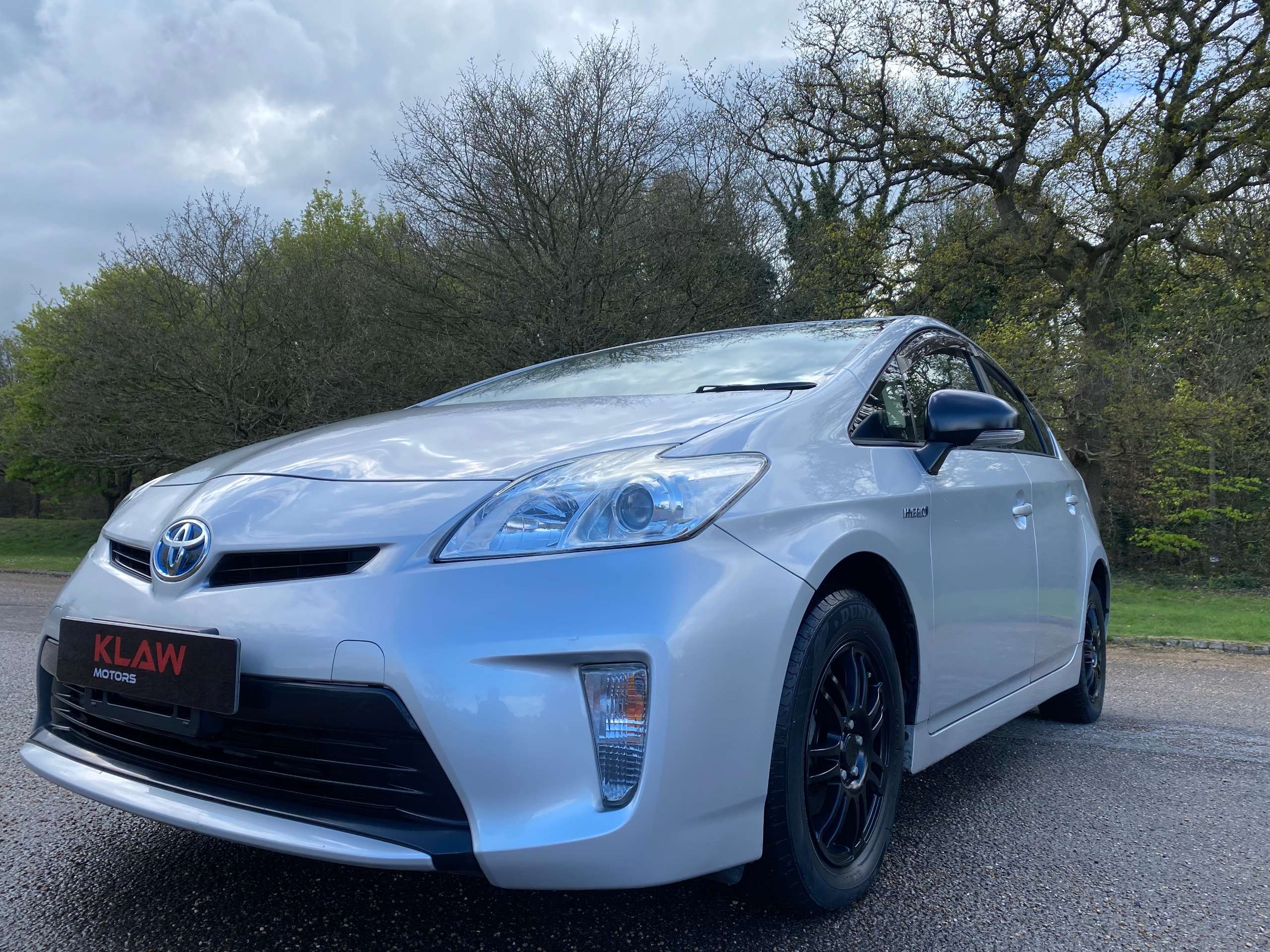 A 2015 TOYOTA PRIUS 1.8 VVT-h T Spirit Hatchback 5dr Petrol Hybrid CVT Euro 6 A 2015 TOYOTA PRIUS 1.8 VVT-h T Spirit Hatchback 5dr Petrol Hybrid CVT Euro 6