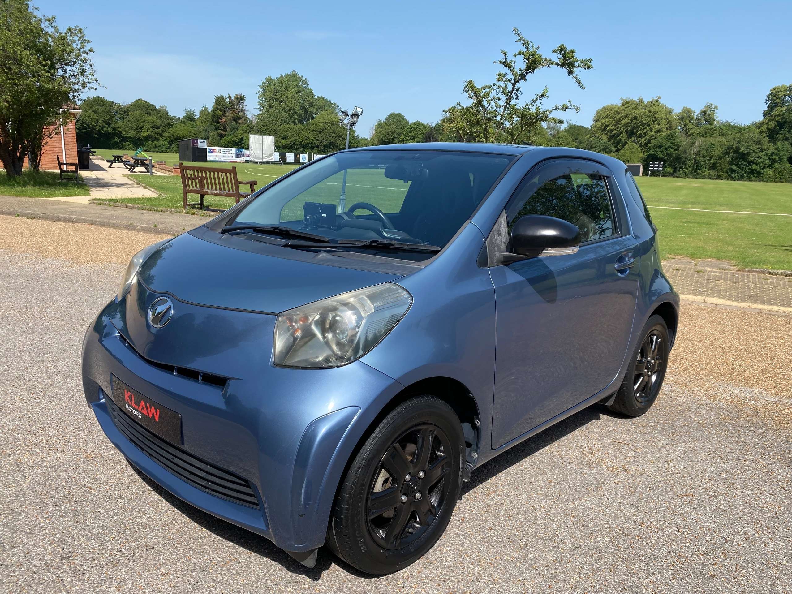 2010 TOYOTA IQ 2010 TOYOTA IQ